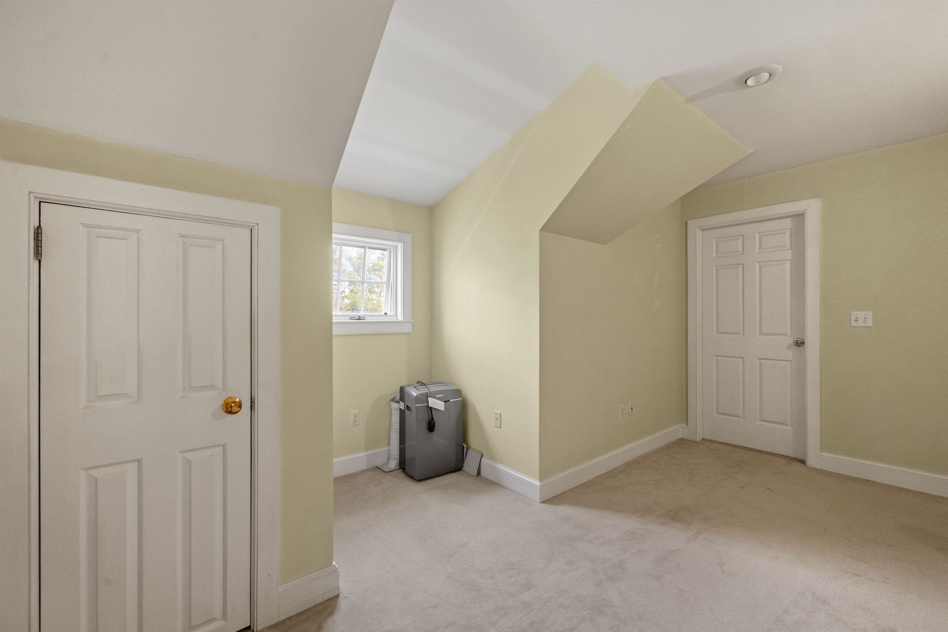 Hillsborough, New Hampshire, 03244, United States, 3 Bedrooms Bedrooms, ,2 BathroomsBathrooms,Residential,For Sale,1840284