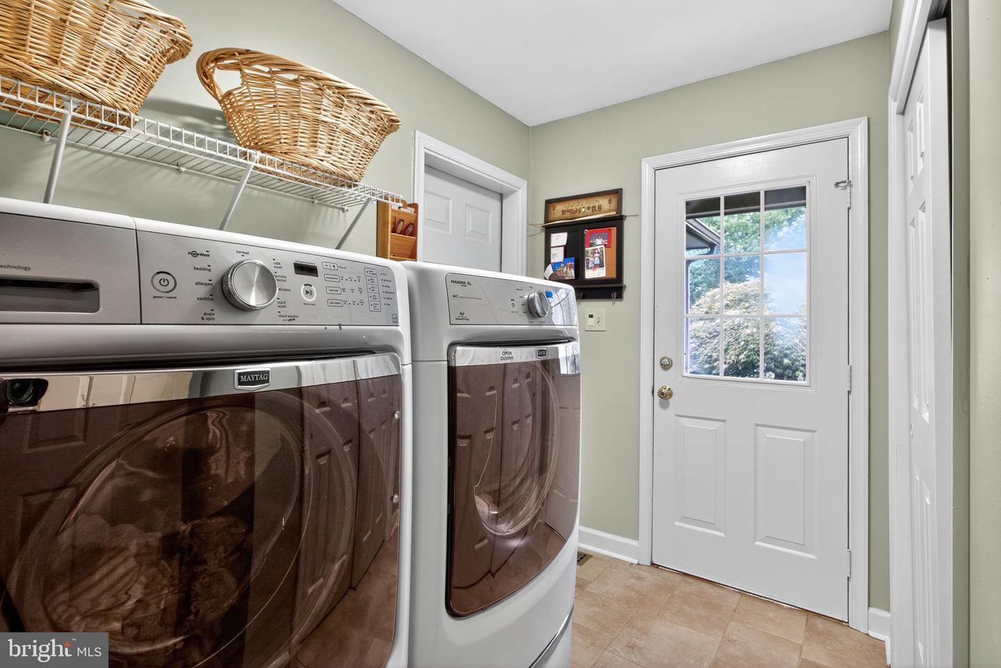 Downingtown, Pennsylvania, 19335, United States, 4 Bedrooms Bedrooms, ,3 BathroomsBathrooms,Residential,For Sale,1939162