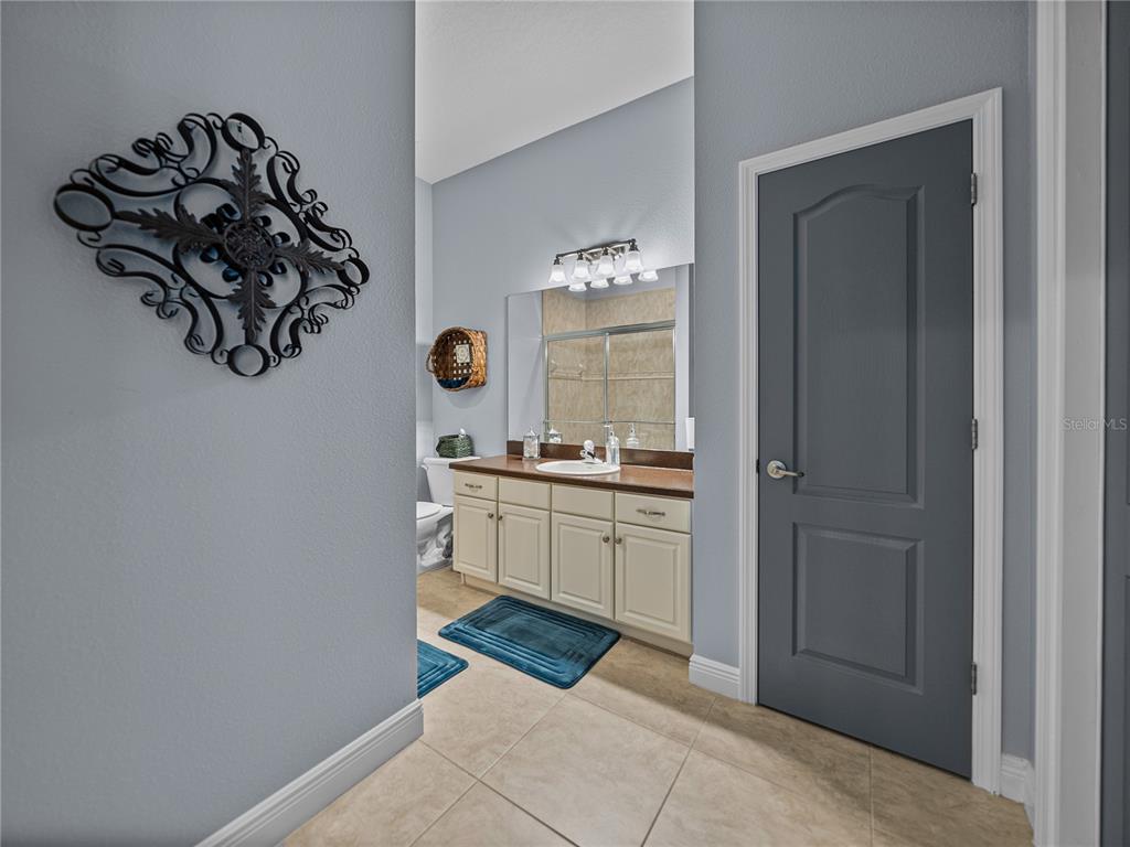 Lakeland, Florida, 33813, United States, 4 Bedrooms Bedrooms, ,3 BathroomsBathrooms,Residential,For Sale,1805132