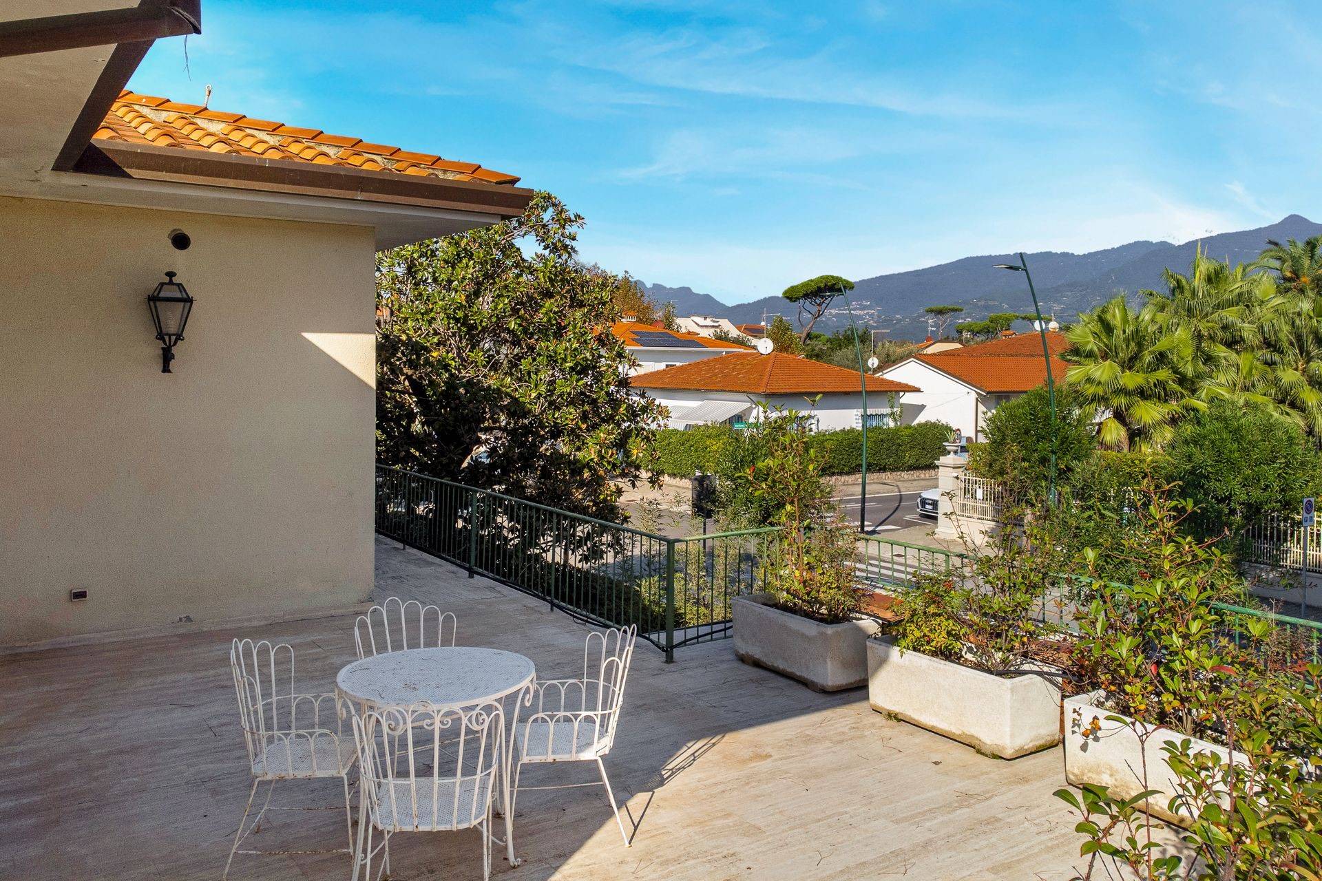 via solferino, Forte dei Marmi, Lucca, 55042, IT, 6 Bedrooms Bedrooms, ,5 BathroomsBathrooms,Residential,For Sale,via solferino,1651035