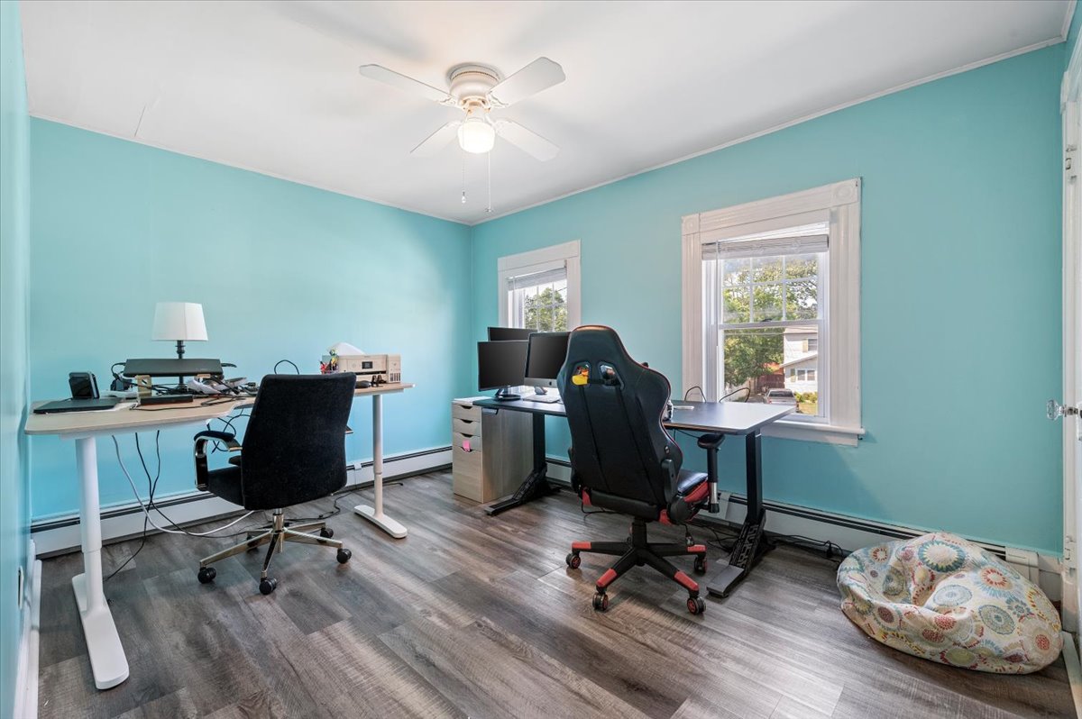 Amityville, New York, 11701, United States, 3 Bedrooms Bedrooms, ,3 BathroomsBathrooms,Residential,For Sale,1944957