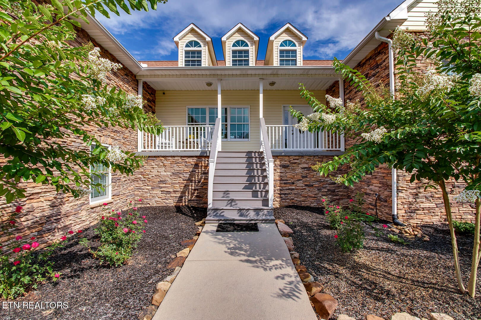 Harriman, Tennessee, 37748, United States, 3 Bedrooms Bedrooms, ,3 BathroomsBathrooms,Residential,For Sale,2011822