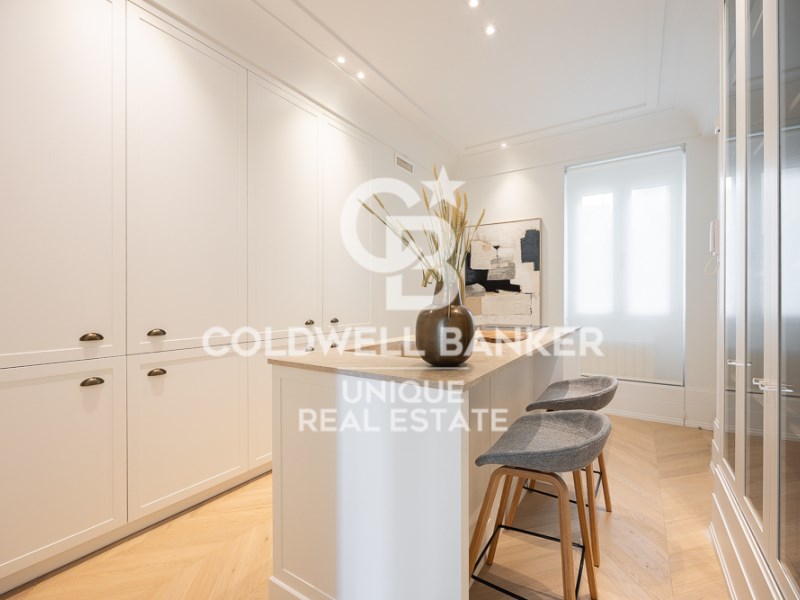 Madrid, Comunidad de Madrid, ES, 4 Bedrooms Bedrooms, ,5 BathroomsBathrooms,Residential,For Sale,1956005