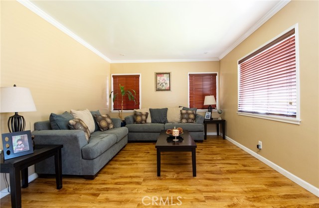 Hawthorne, California, 90250, United States, 3 Bedrooms Bedrooms, ,2 BathroomsBathrooms,Residential,For Sale,1984532