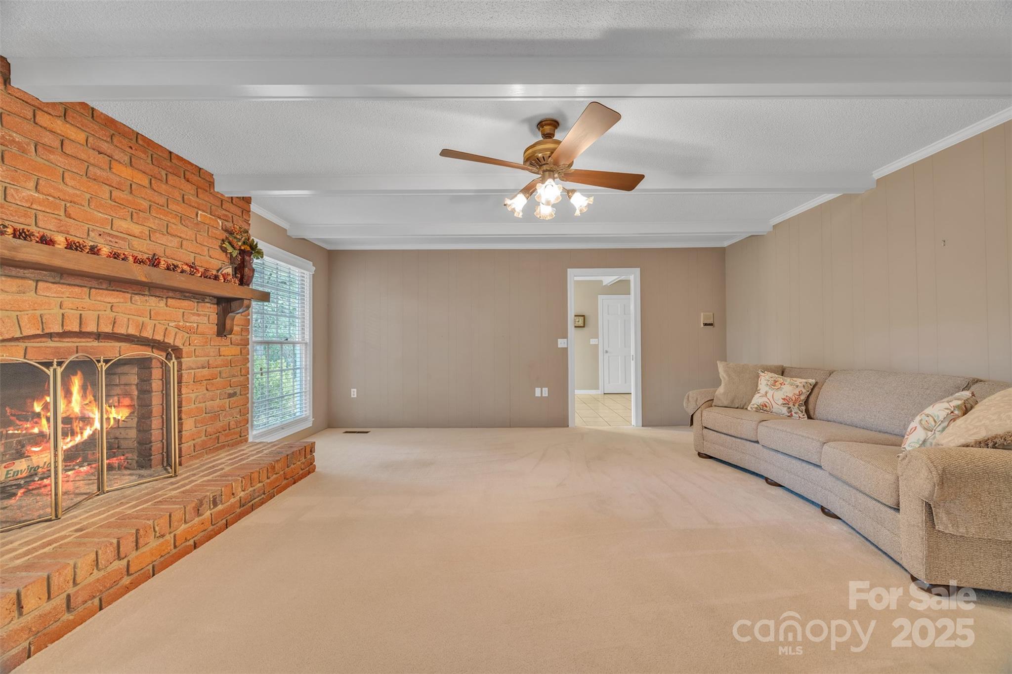 Hickory, North Carolina, 28601, United States, 5 Bedrooms Bedrooms, ,5 BathroomsBathrooms,Residential,For Sale,1941000
