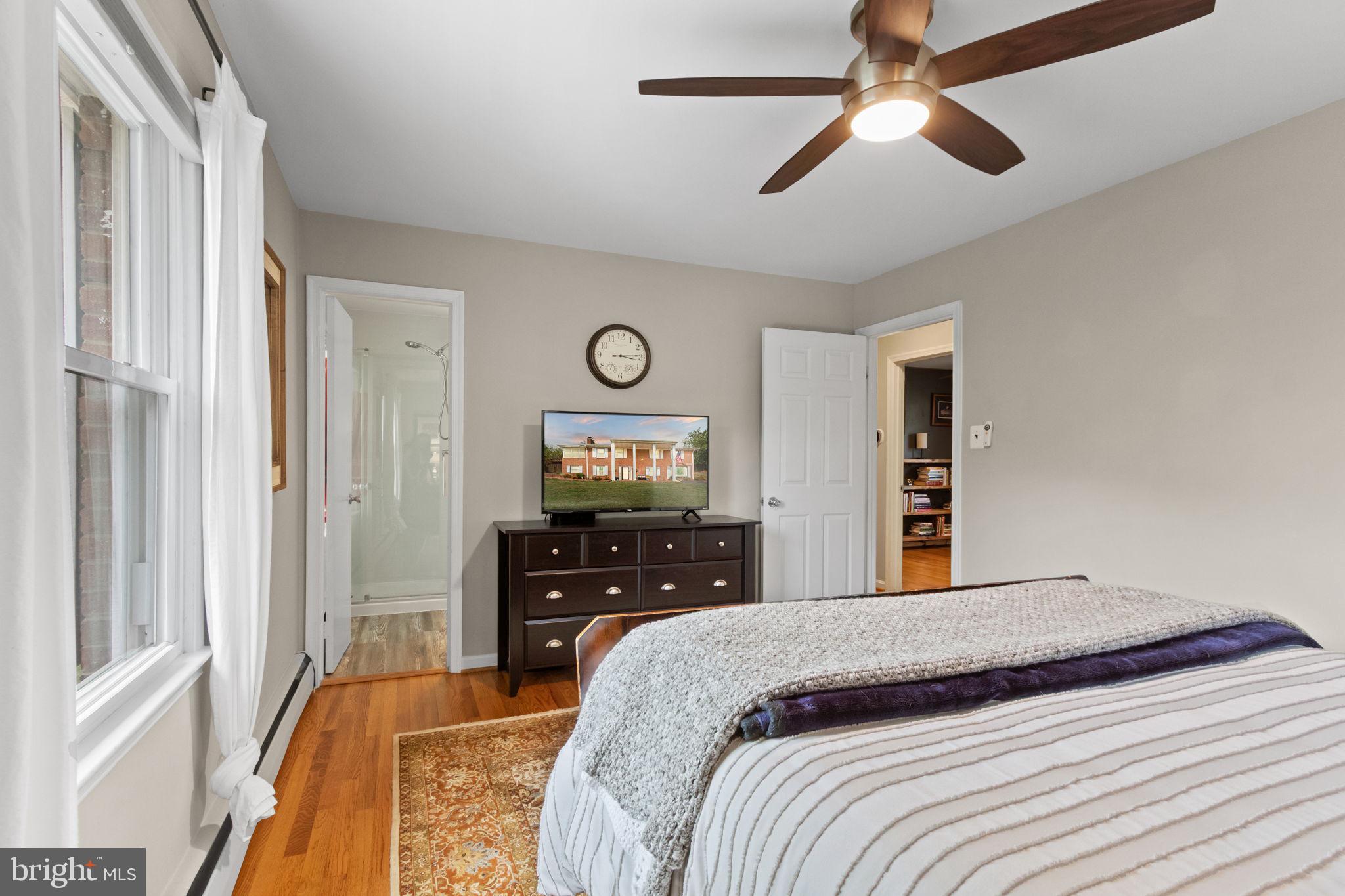 Lorton, Virginia, 22079, United States, 4 Bedrooms Bedrooms, ,3 BathroomsBathrooms,Residential,For Sale,1974671