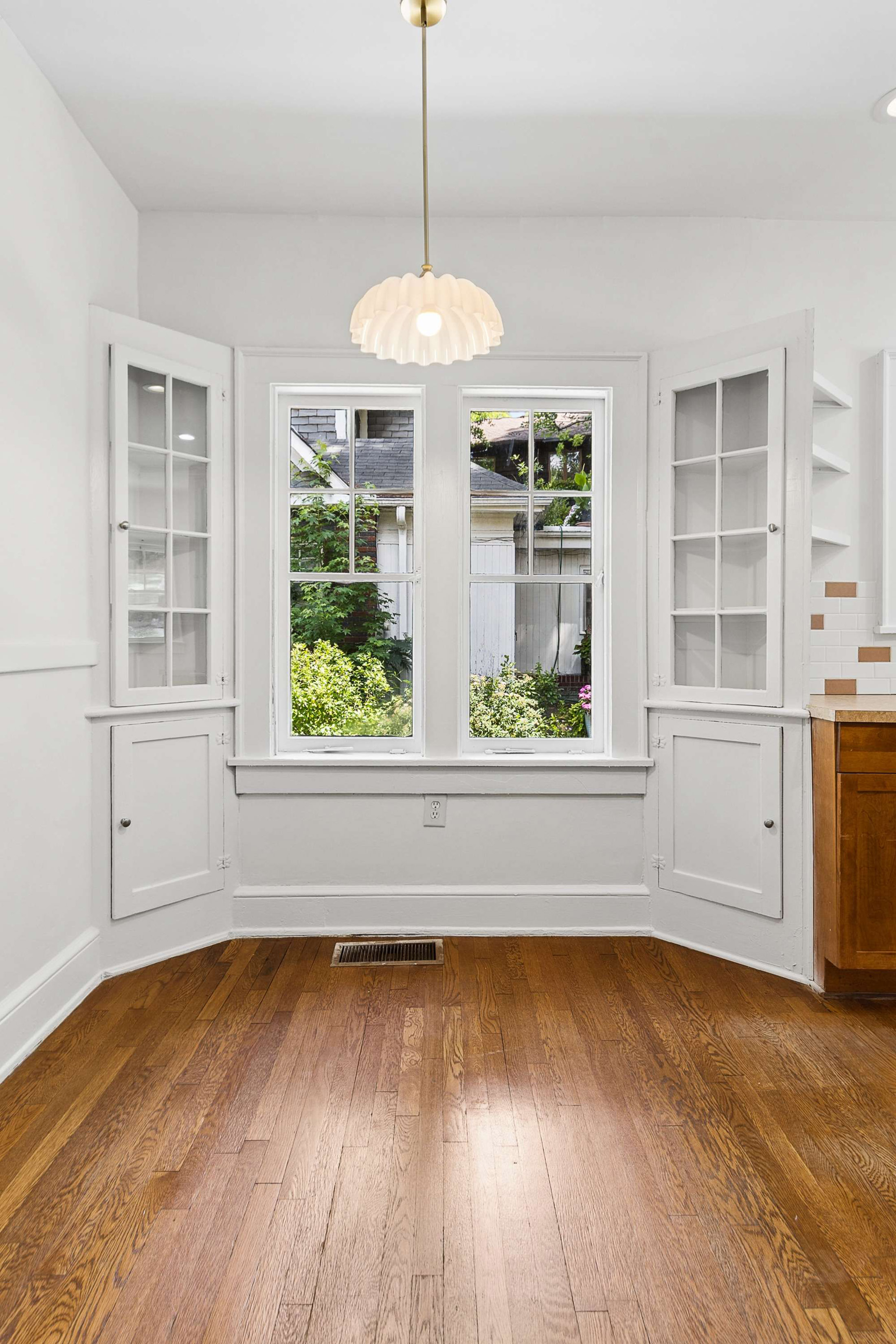  Charming 1930 Craftsman Bungalow in an Unbeatable Virginia Highland Location - 物件實景