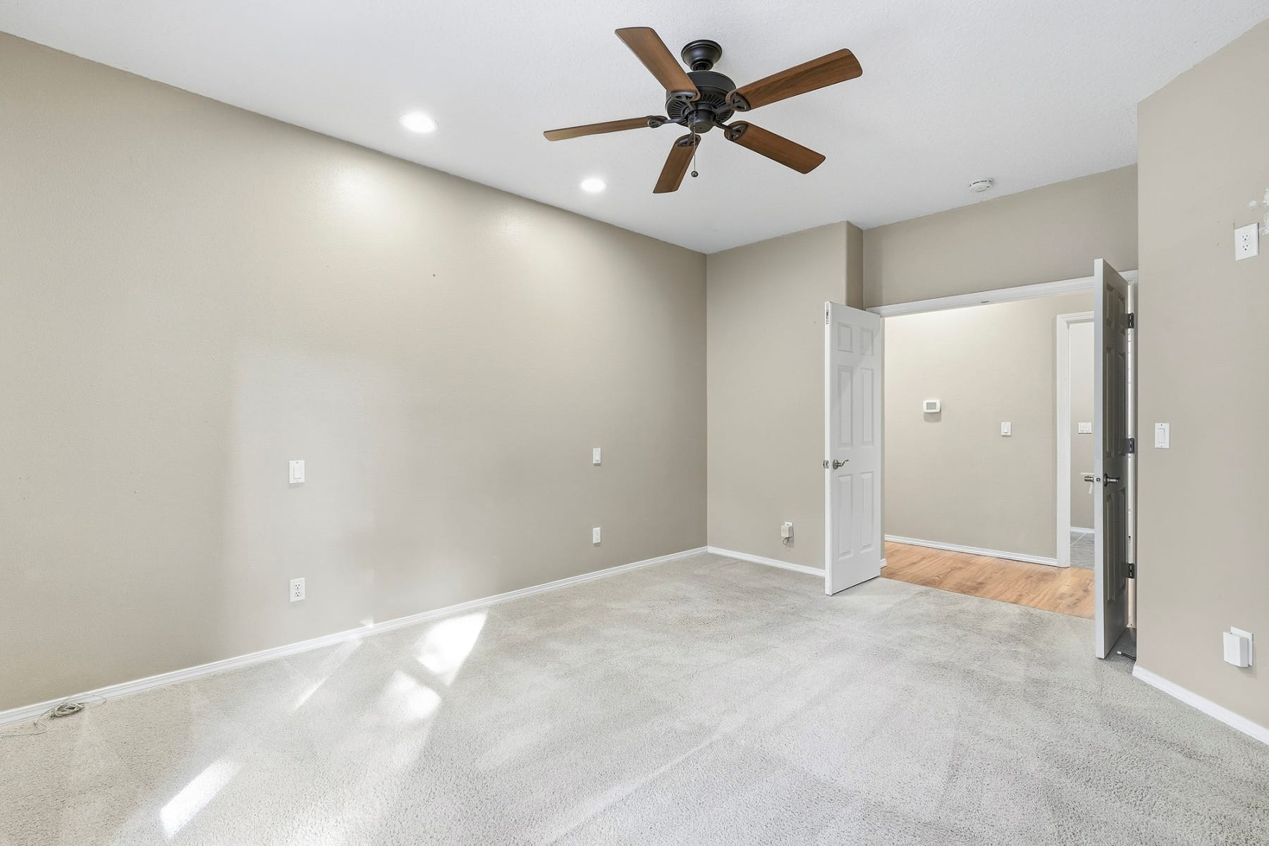  29411 SW CAMELOT ST Wilsonville, OR 97070 - 物件實景