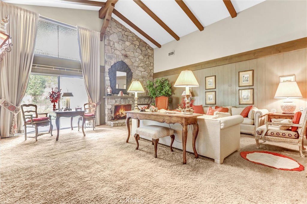 Tarzana, California, 91356, United States, 3 Bedrooms Bedrooms, ,3 BathroomsBathrooms,Residential,For Sale,1986102