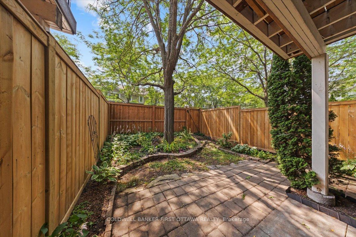 BEACON HILL NORTH - SOUTH AND AREA, Ontario, K1J 1J2, CA, 3 Bedrooms Bedrooms, ,Residential,For Sale,1903581