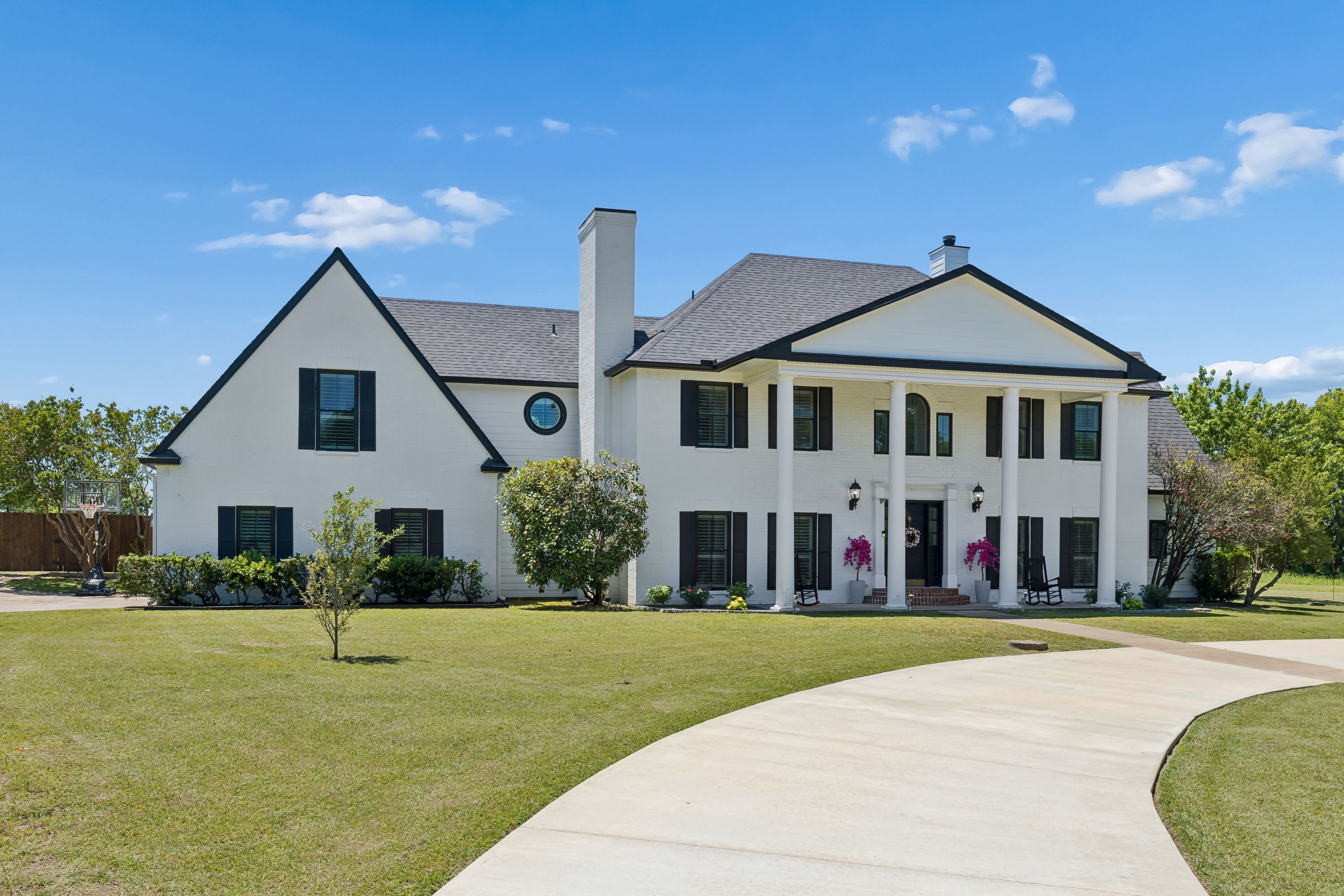  Southfork Ranch-inspired curb appeal in the heart of Rockwall–Heath, TX - 物件實景