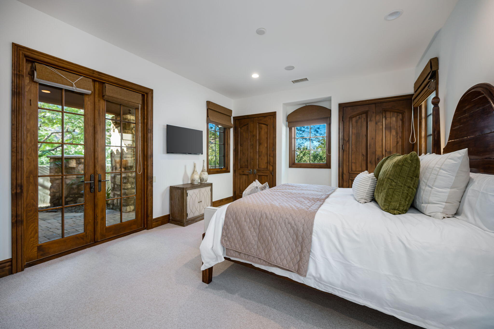 Palm Desert, California, 92260, United States, 7 Bedrooms Bedrooms, ,9 BathroomsBathrooms,Residential,For Sale,1996836