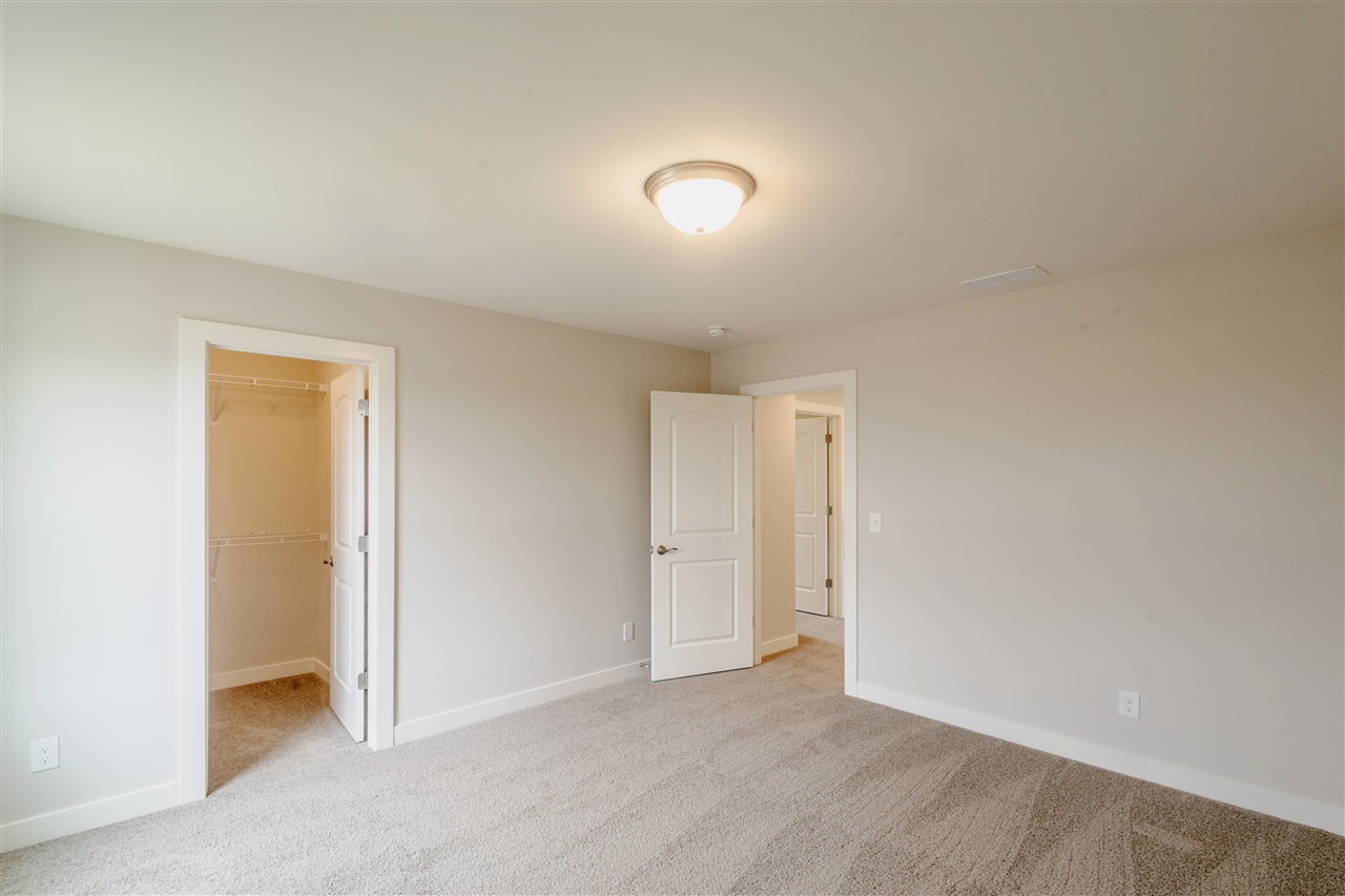 Bowling Green, Kentucky, 42104, United States, 4 Bedrooms Bedrooms, ,3 BathroomsBathrooms,Residential,For Sale,1913768