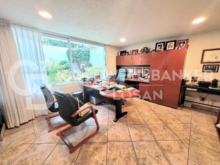 Naucalpan de Juárez, Estado de méxico, 53100, Mexico, 4 Bedrooms Bedrooms, ,4 BathroomsBathrooms,Residential,For Sale,1917894