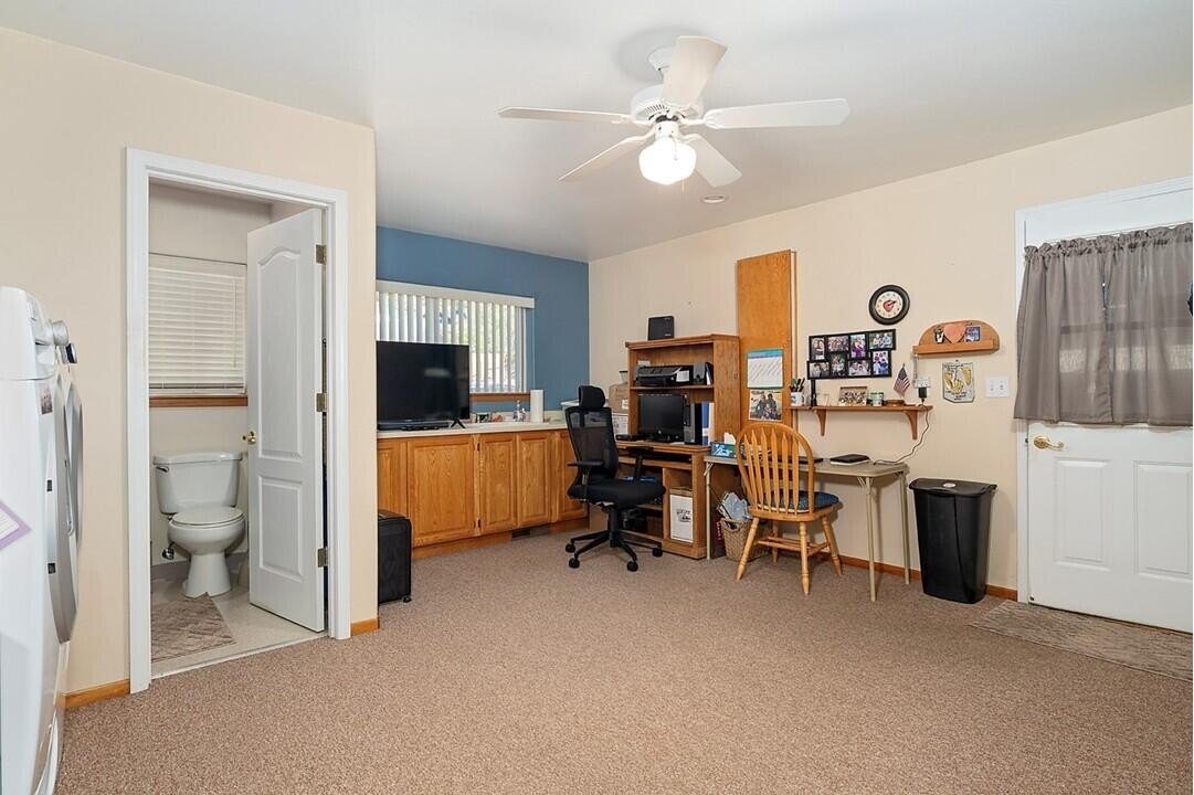 Rogue River, Oregon, 97537, United States, 3 Bedrooms Bedrooms, ,3 BathroomsBathrooms,Residential,For Sale,1944888
