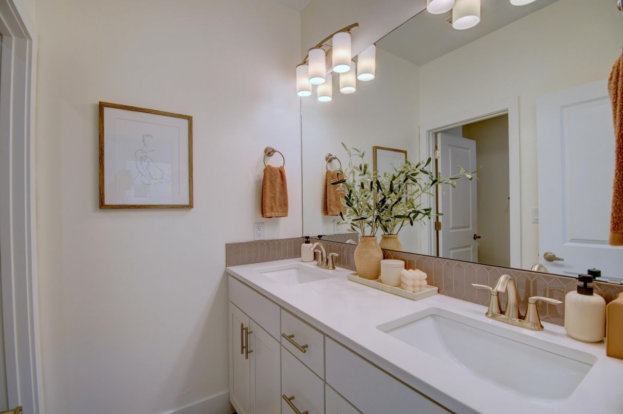 Albuquerque, New Mexico, 87120, United States, 3 Bedrooms Bedrooms, ,3 BathroomsBathrooms,Residential,For Sale,2003485