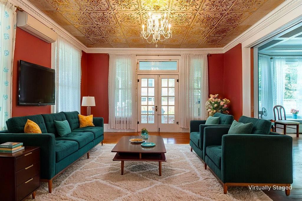 Waco, Texas, 76707, United States, 3 Bedrooms Bedrooms, ,4 BathroomsBathrooms,Residential,For Sale,1897293