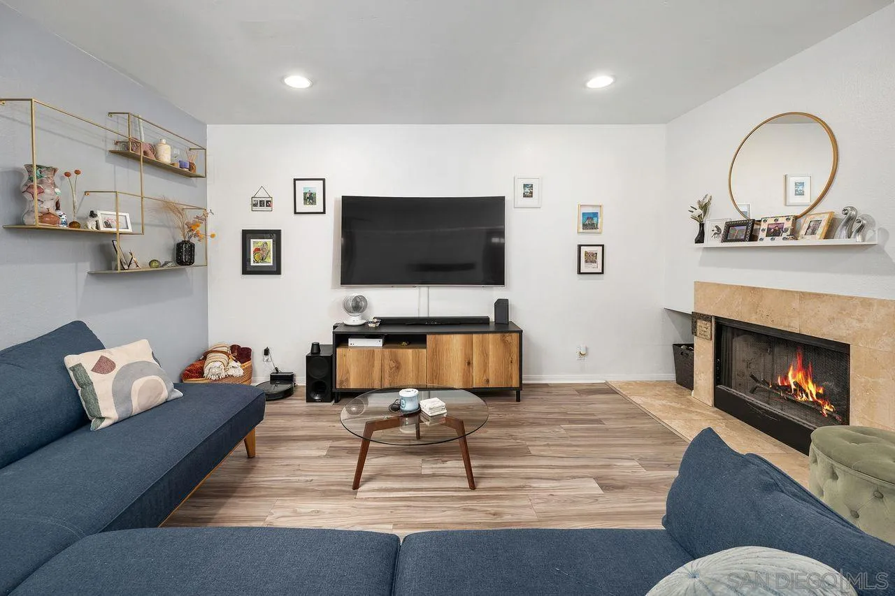 Alpine, California, 91901, United States, 2 Bedrooms Bedrooms, ,2 BathroomsBathrooms,Residential,For Sale,1902222