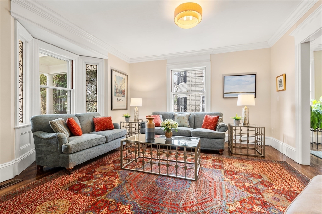 Cambridge, Massachusetts, 02138, United States, 6 Bedrooms Bedrooms, ,5 BathroomsBathrooms,Residential,For Sale,1766513
