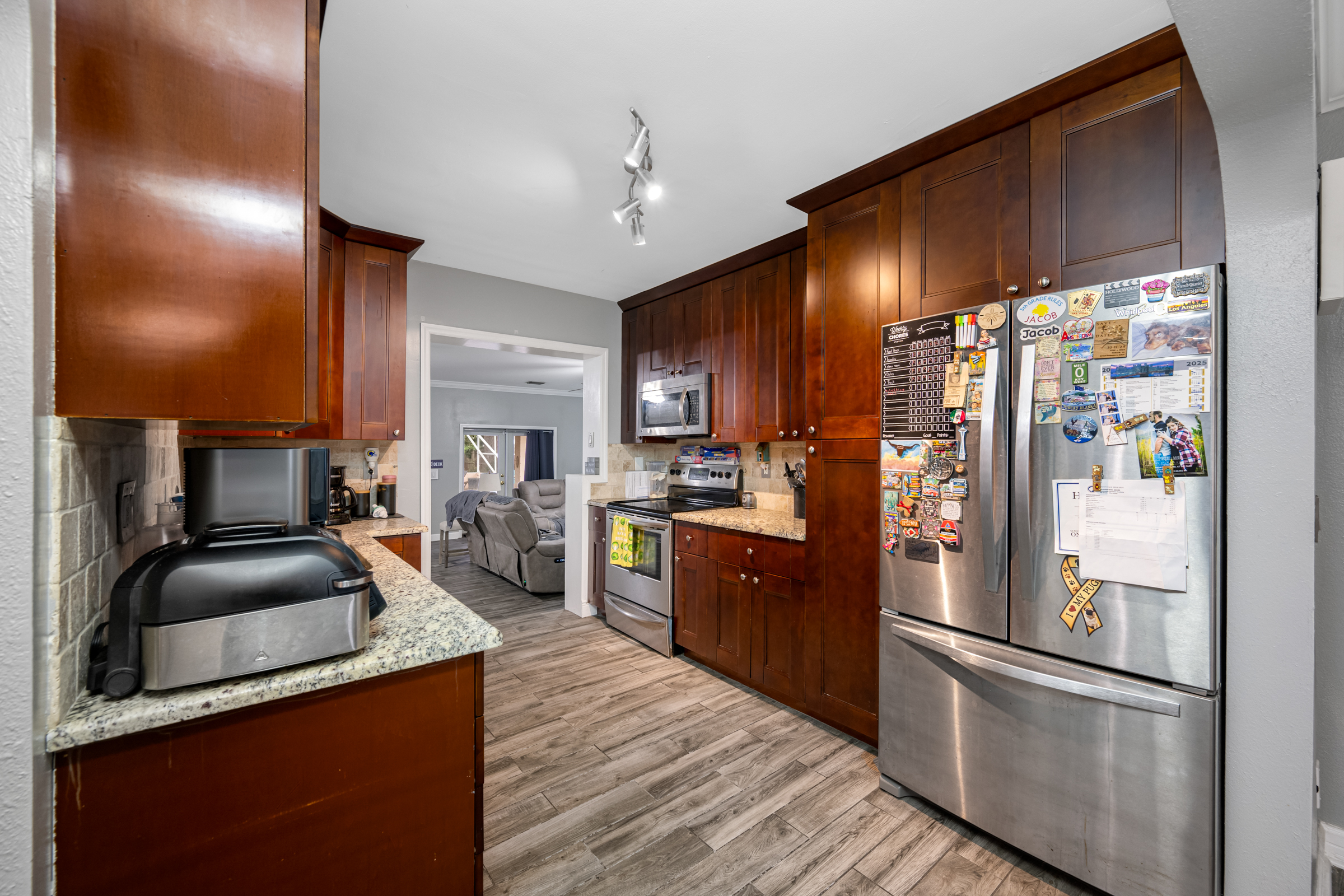 Clearwater, Florida, 33764, United States, 3 Bedrooms Bedrooms, ,2 BathroomsBathrooms,Residential,For Sale,1879424