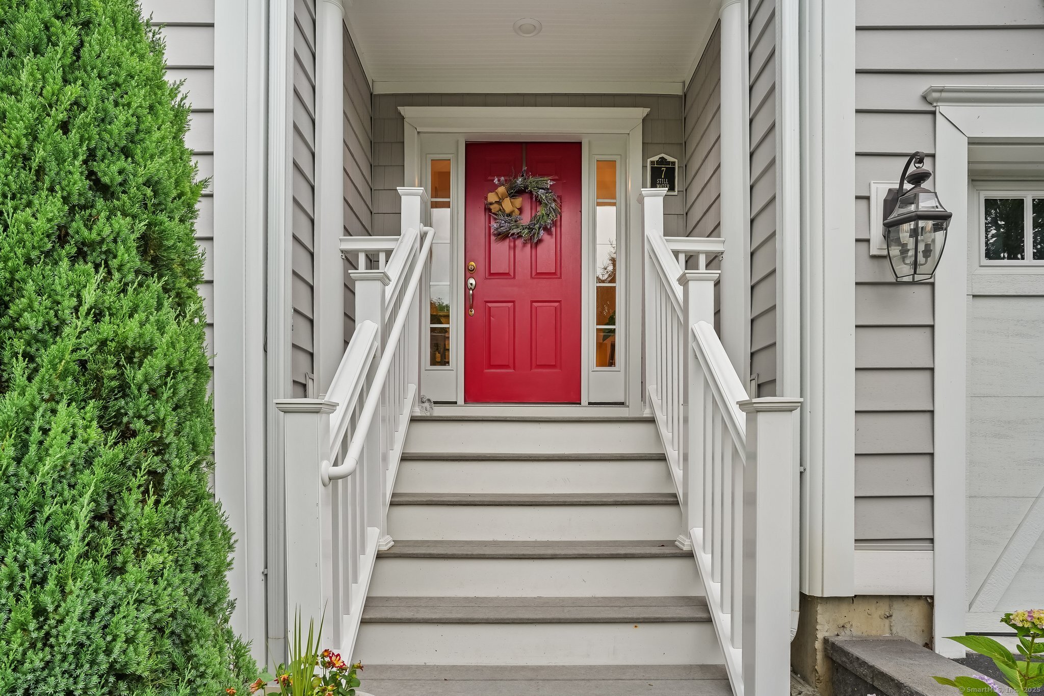 Brookfield, Connecticut, 06804, United States, 2 Bedrooms Bedrooms, ,4 BathroomsBathrooms,Residential,For Sale,1890460