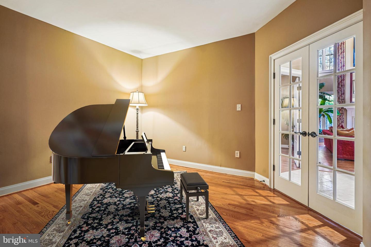 North Bethesda, Maryland, 20852, United States, 5 Bedrooms Bedrooms, ,5 BathroomsBathrooms,Residential,For Sale,1991971