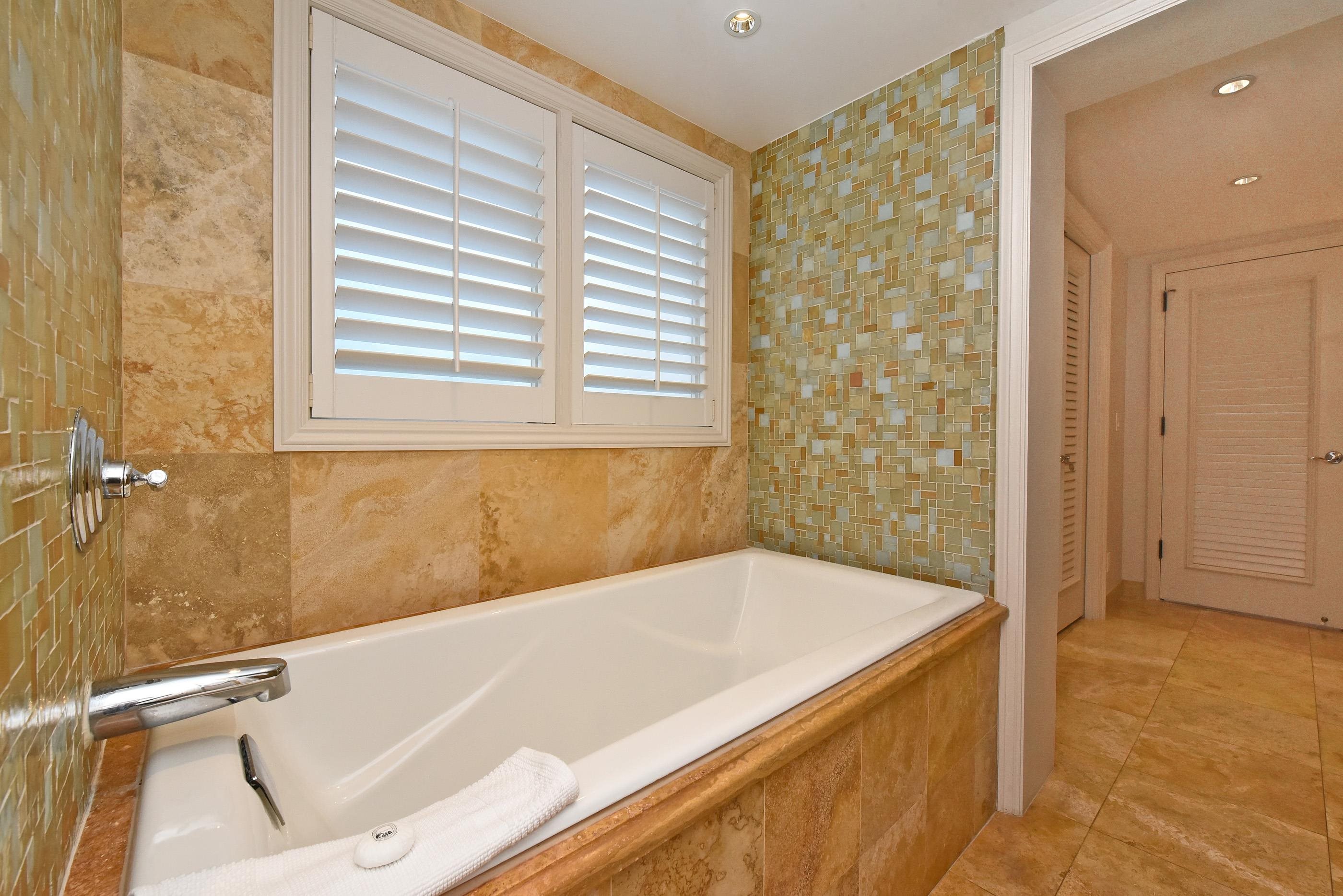1 Ritz Carlton Dr, Lahaina, Hawaii, 96761, United States, 2 Bedrooms Bedrooms, ,2 BathroomsBathrooms,Residential,For Sale,1 Ritz Carlton Dr,1668217