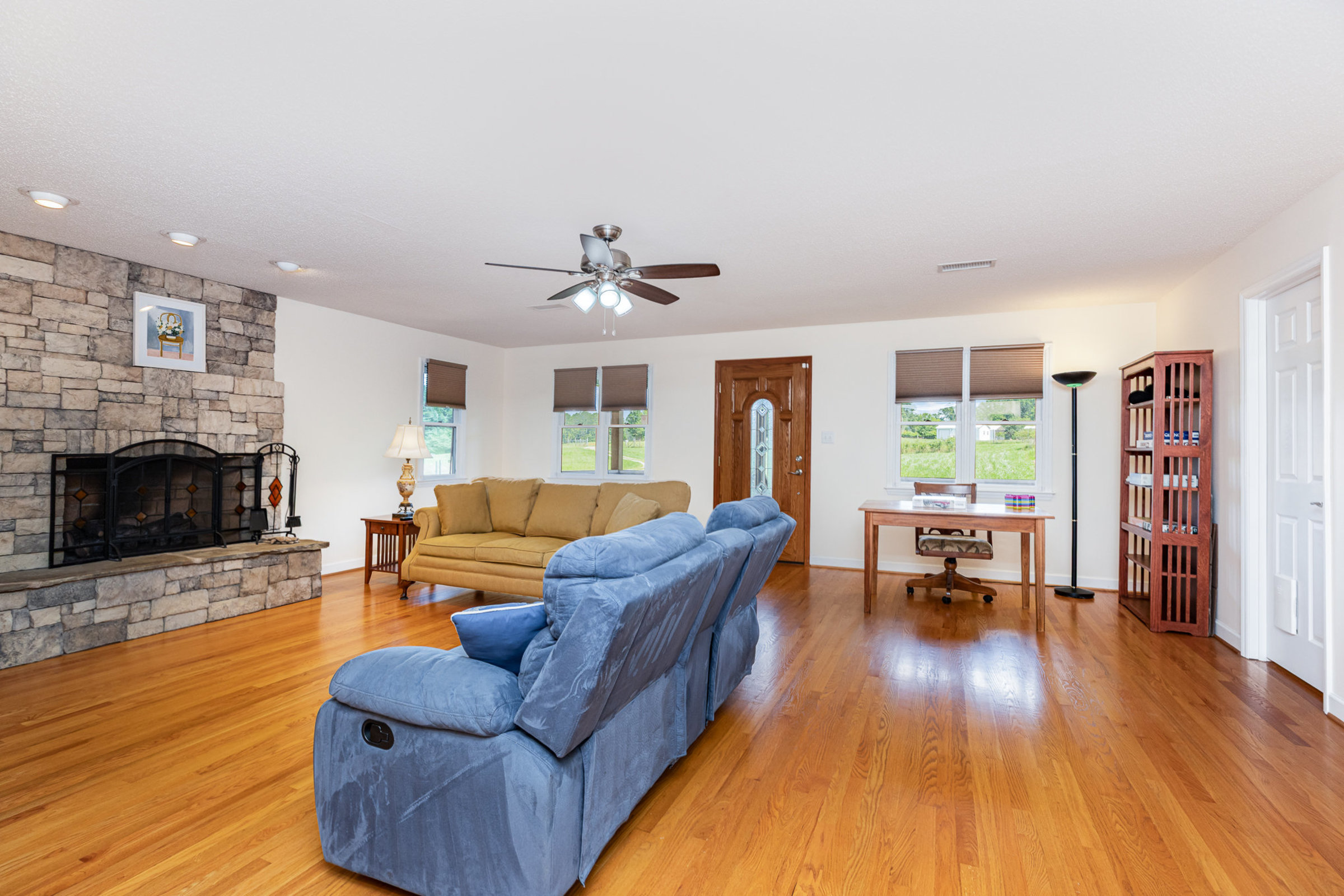 Troutman, North Carolina, 28166, United States, 2 Bedrooms Bedrooms, ,4 BathroomsBathrooms,Residential,For Sale,1900736