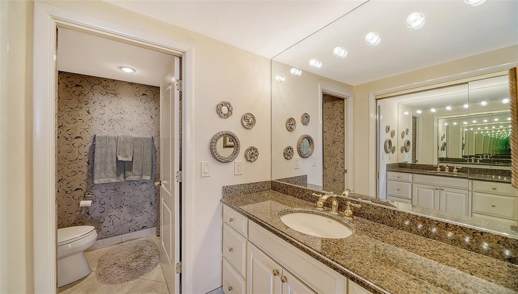 Sarasota, Florida, 34236, United States, 2 Bedrooms Bedrooms, ,2 BathroomsBathrooms,Residential,For Sale,1793887