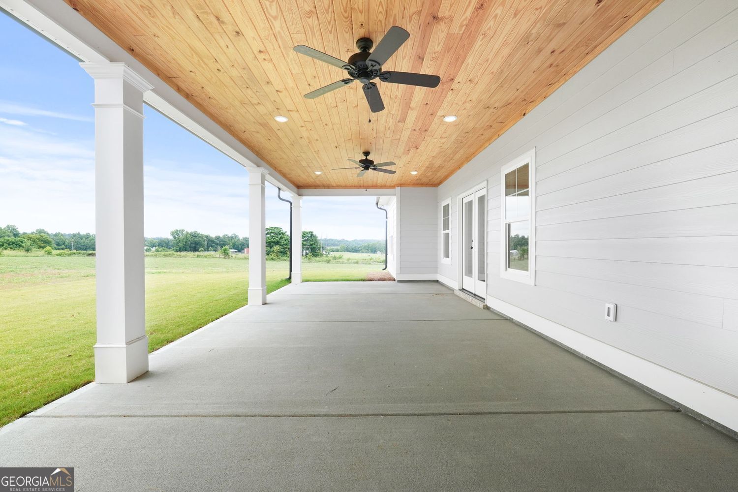 Barnesville, Georgia, 30204, United States, 4 Bedrooms Bedrooms, ,3 BathroomsBathrooms,Residential,For Sale,1858956