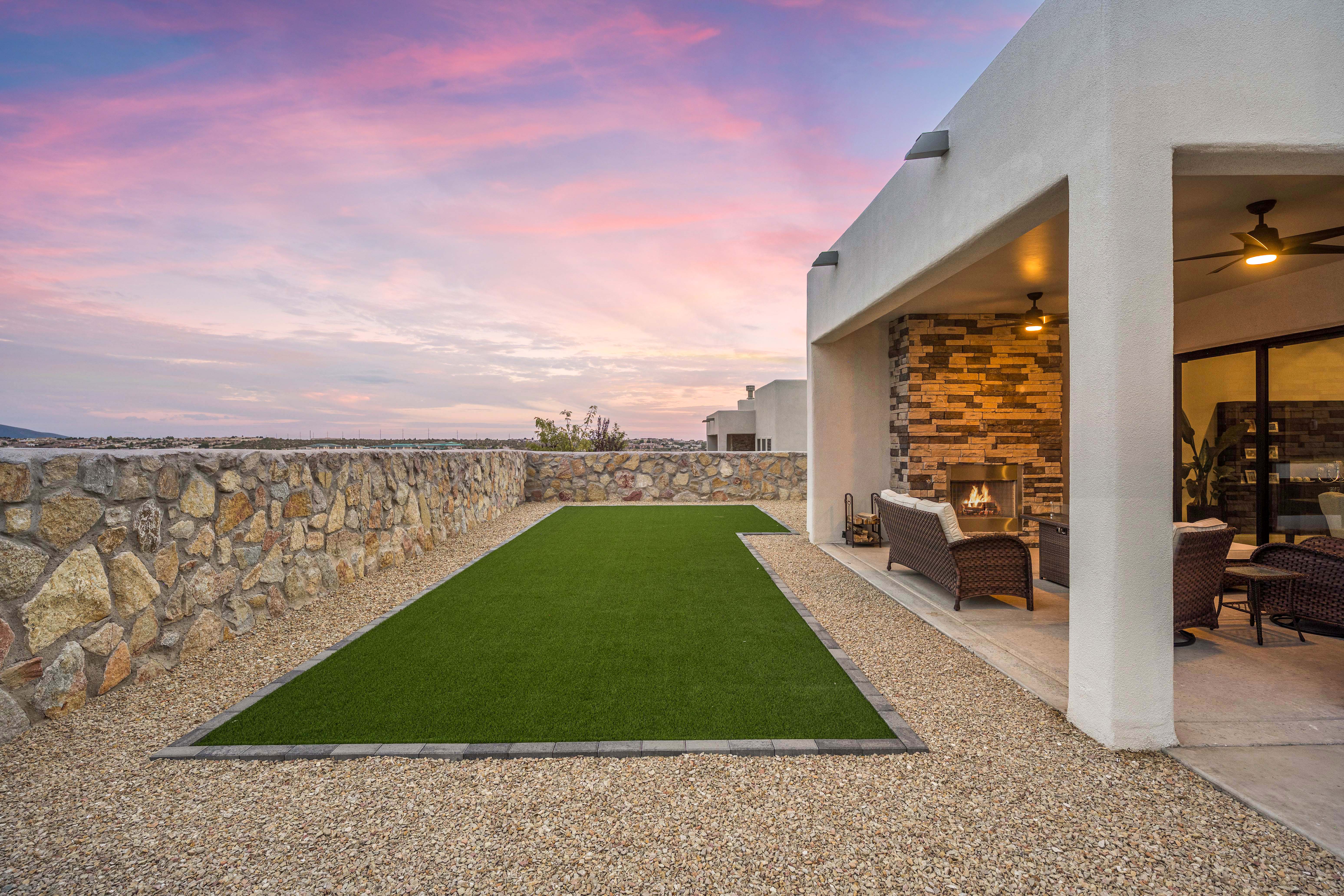 Las Cruces, New Mexico, 88011, United States, 5 Bedrooms Bedrooms, ,3 BathroomsBathrooms,Residential,For Sale,1983891