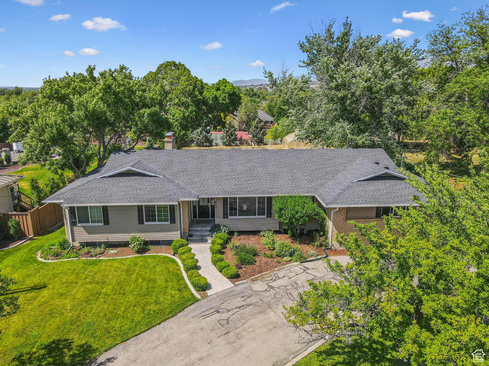 Draper, Utah, 84020, United States, 6 Bedrooms Bedrooms, ,4 BathroomsBathrooms,Residential,For Sale,1848551