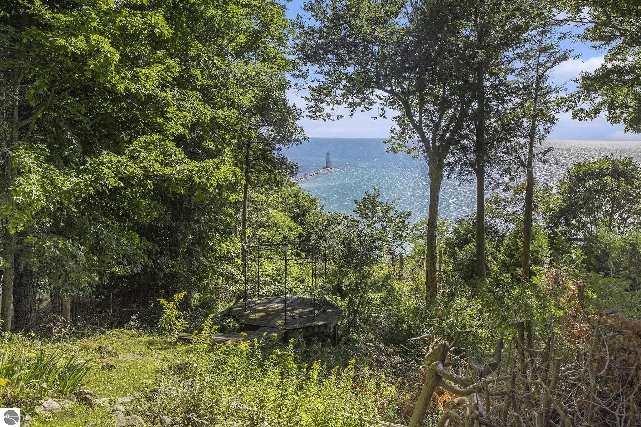 Frankfort, Michigan, 49635-9746, United States, 7 Bedrooms Bedrooms, ,5 BathroomsBathrooms,Residential,For Sale,1975140