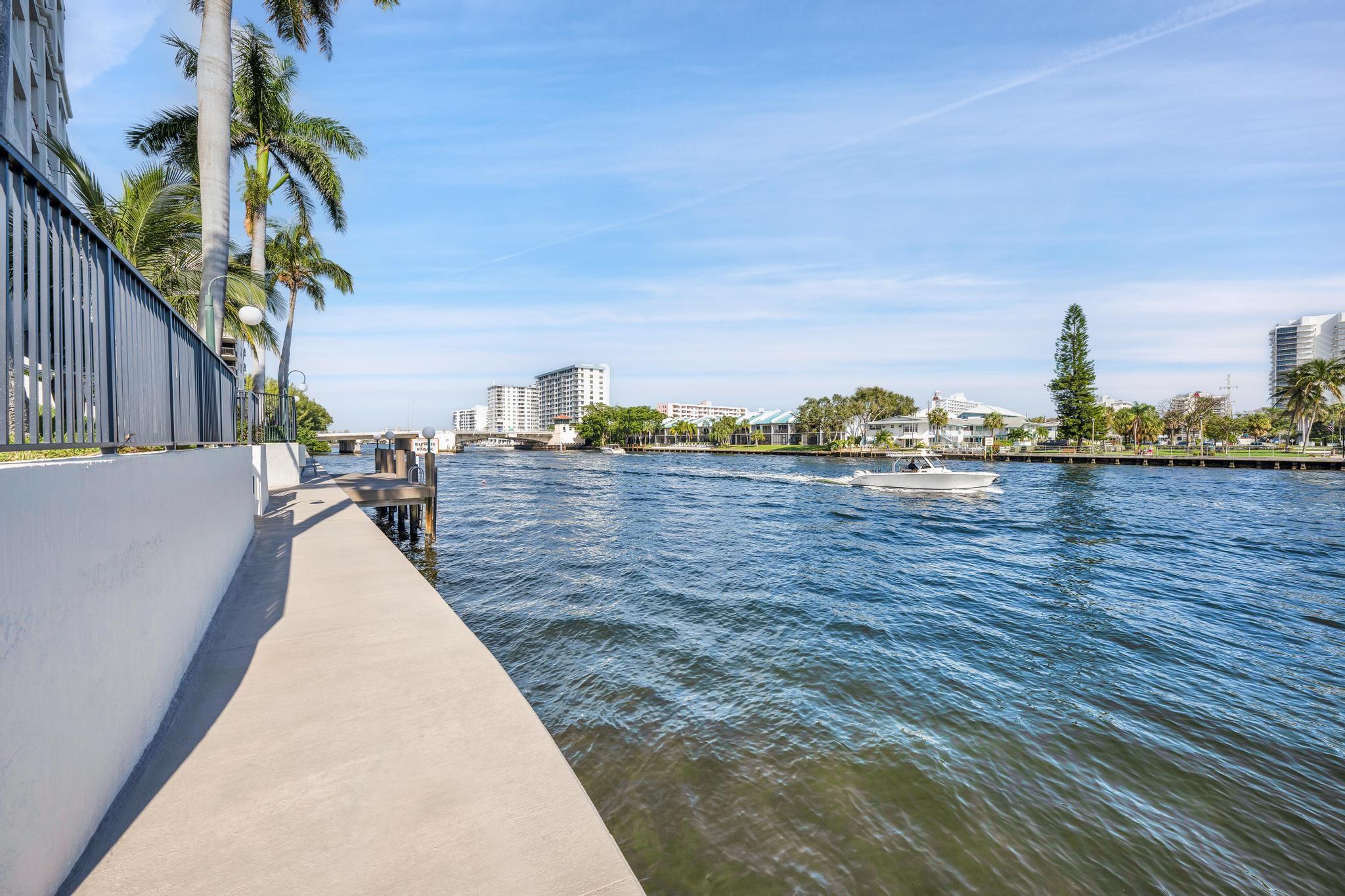 Pompano Beach, Florida, 33062, United States, 2 Bedrooms Bedrooms, ,3 BathroomsBathrooms,Residential,For Sale,1978279