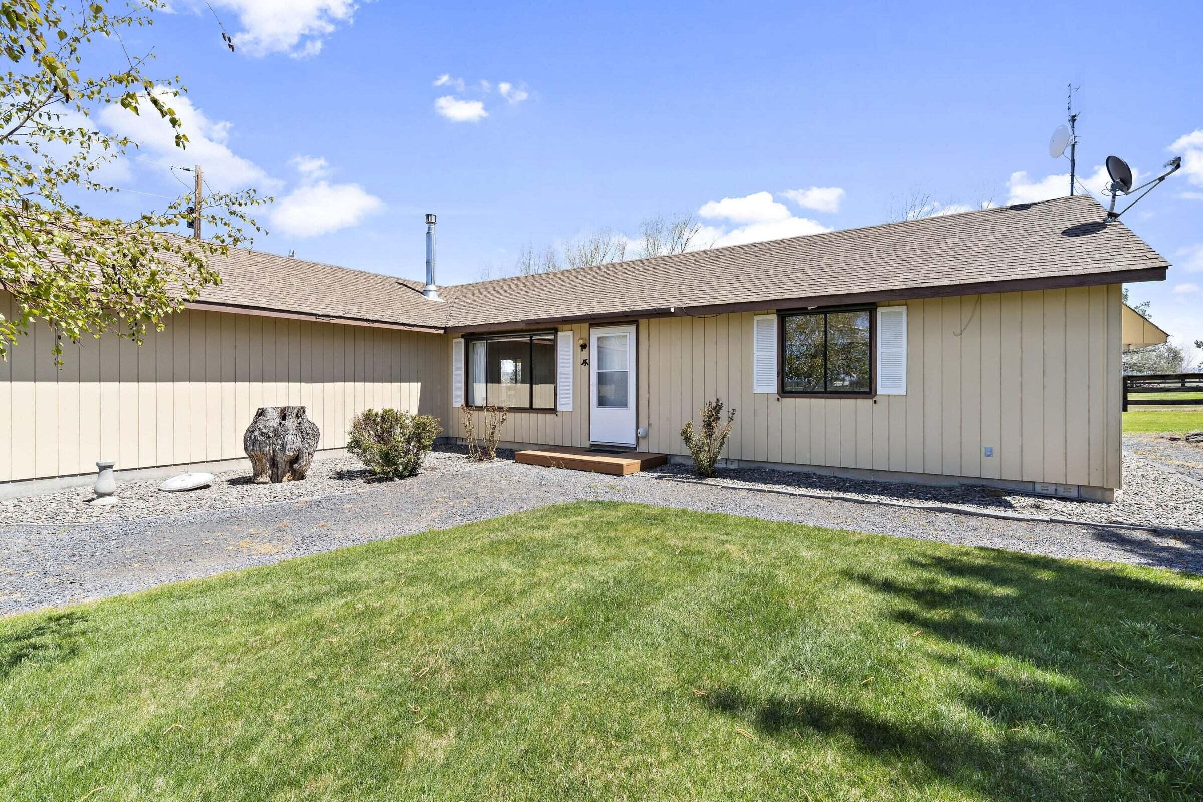 Powell Butte, Oregon, 97753, United States, 3 Bedrooms Bedrooms, ,1 BathroomBathrooms,Residential,For Sale,1770656
