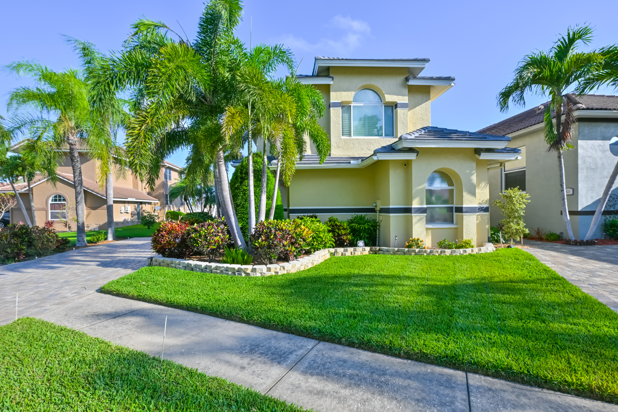 Apollo Beach, Florida, 33572, United States, 3 Bedrooms Bedrooms, ,3 BathroomsBathrooms,Residential,For Sale,2049296