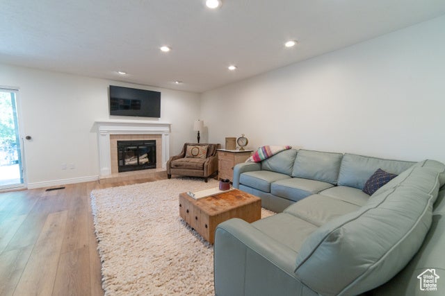 Sandy, Utah, 84092, United States, 6 Bedrooms Bedrooms, ,2 BathroomsBathrooms,Residential,For Sale,2013527