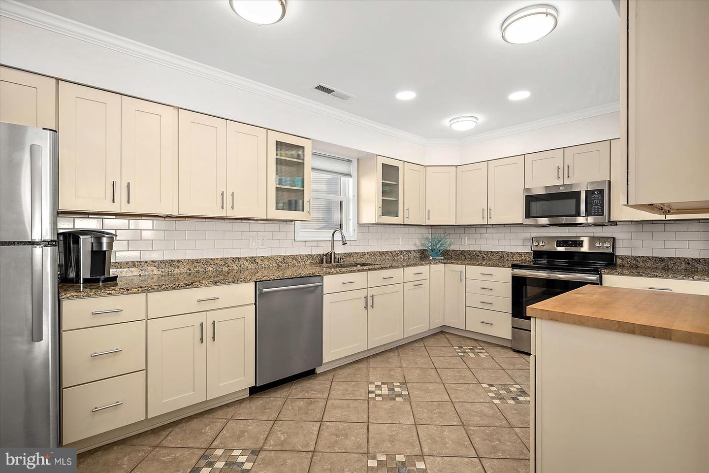 Ocean City, Maryland, 21842, United States, 3 Bedrooms Bedrooms, ,4 BathroomsBathrooms,Residential,For Sale,1986506