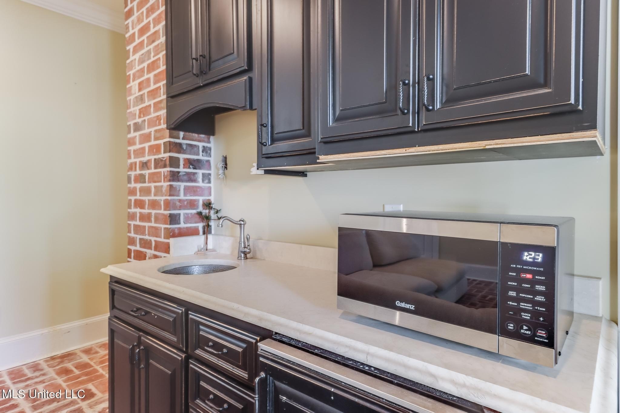 Pascagoula, Mississippi, 39581, United States, 5 Bedrooms Bedrooms, ,6 BathroomsBathrooms,Residential,For Sale,1977278