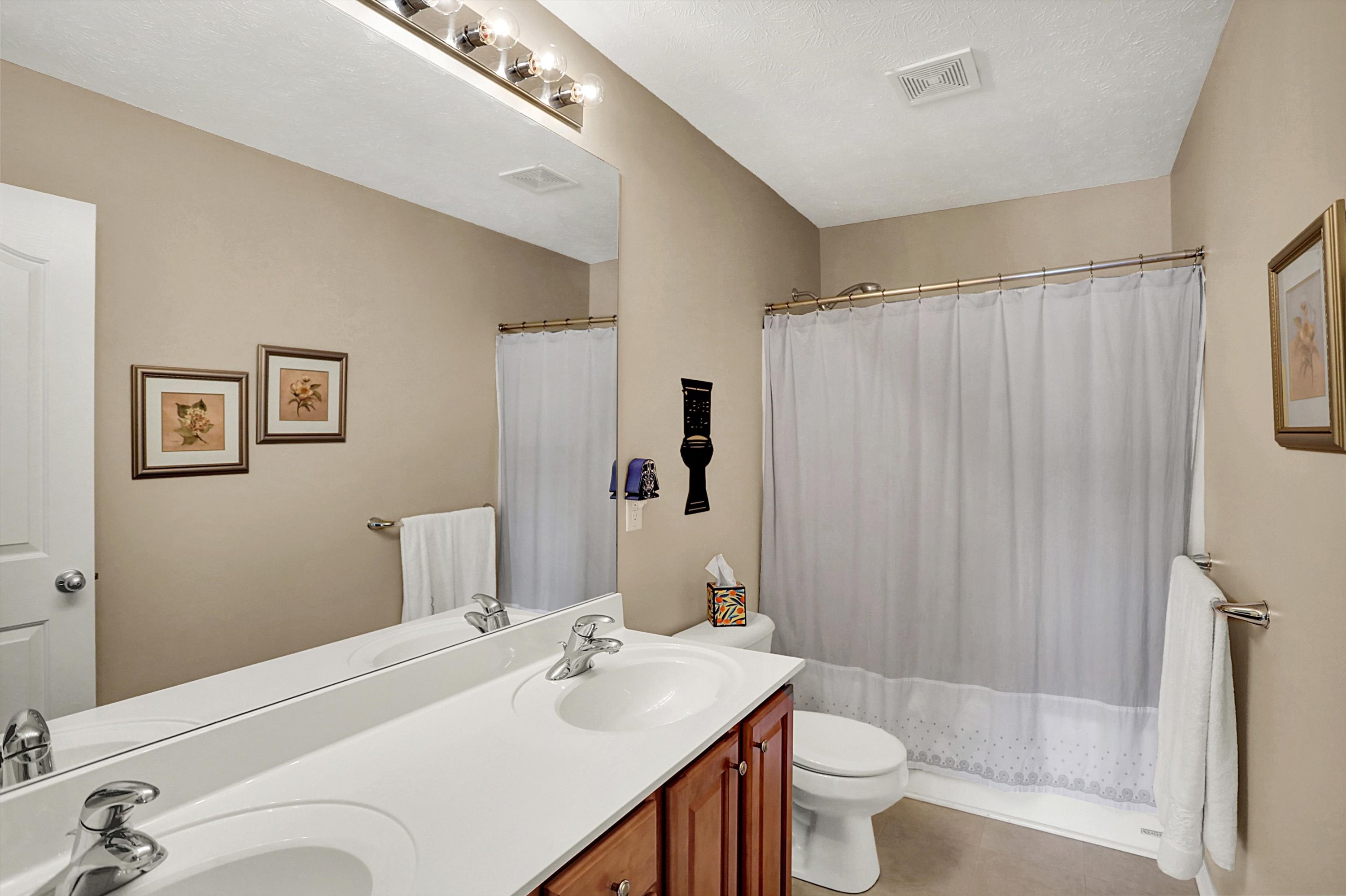 Carmel, Indiana, 46074, United States, 5 Bedrooms Bedrooms, ,4 BathroomsBathrooms,Residential,For Sale,1965164