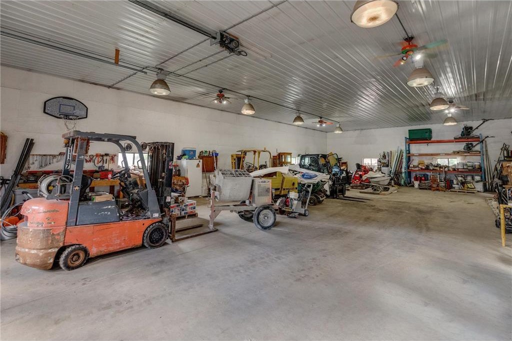 Motley, Minnesota, 56466, United States, 5 Bedrooms Bedrooms, ,3 BathroomsBathrooms,Residential,For Sale,1975318