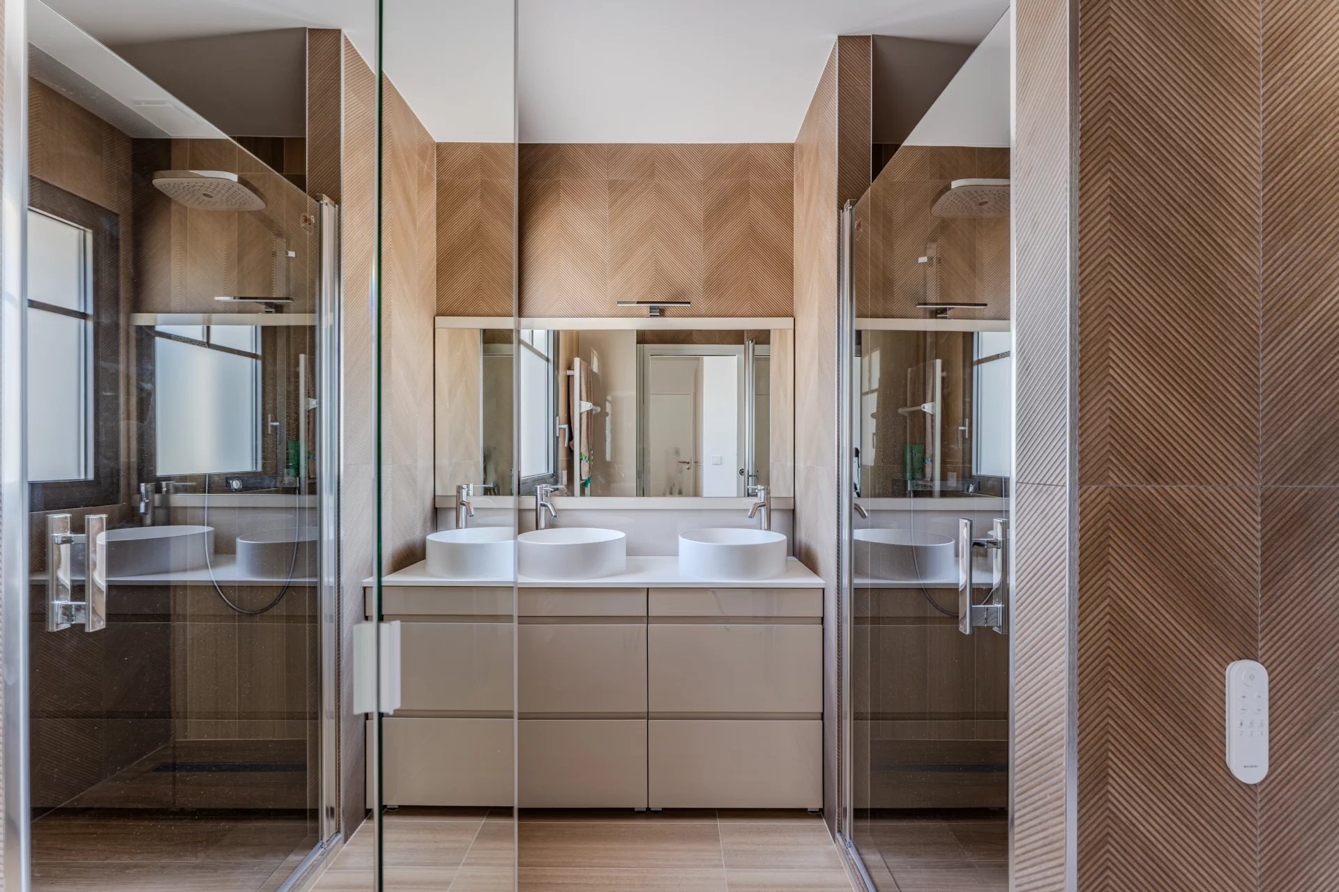 Pyla-sur-Mer, New Aquitaine, 33115, FR, 5 Bedrooms Bedrooms, ,5 BathroomsBathrooms,Residential,For Sale,1669094