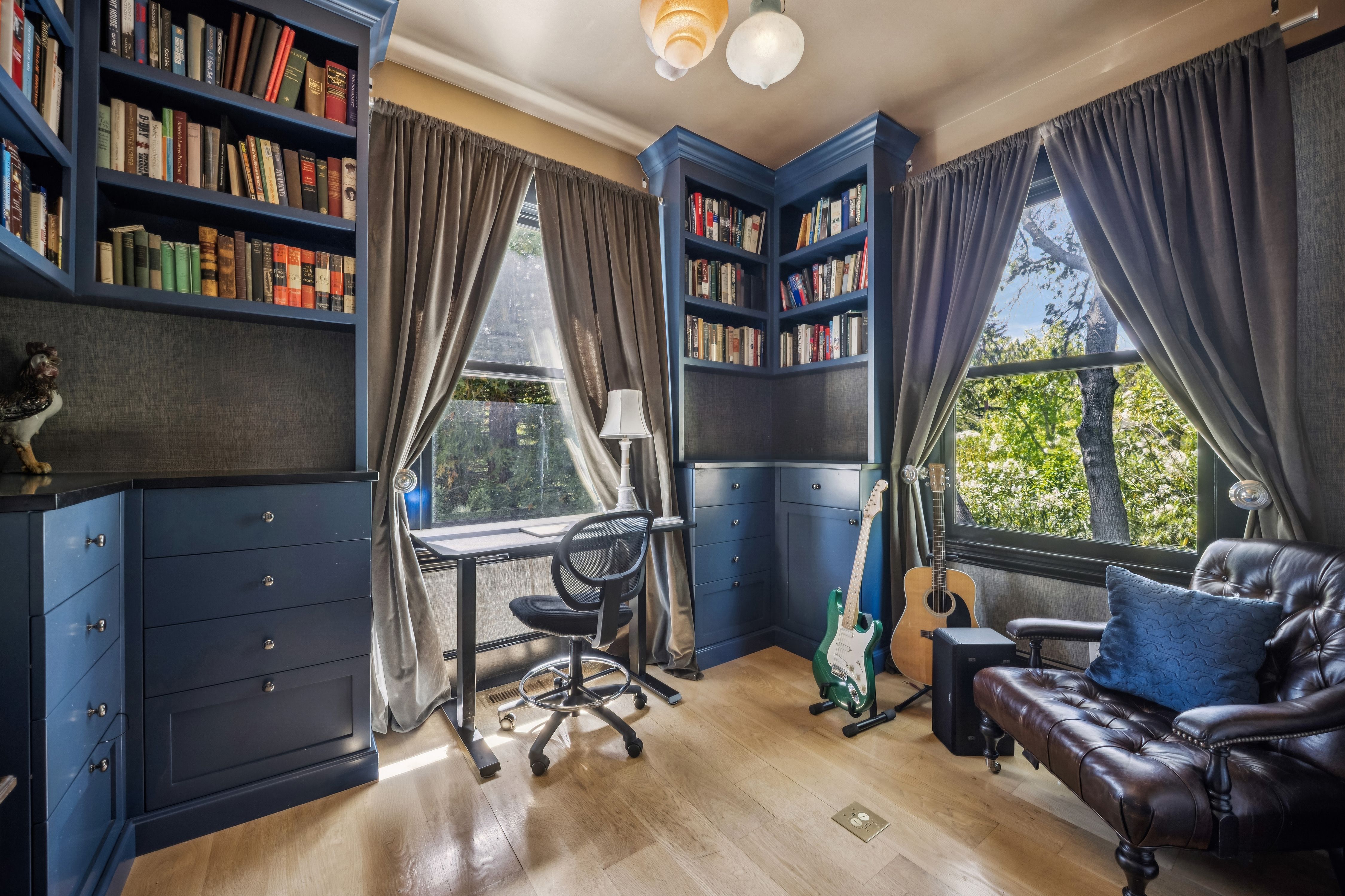 A Hidden Ross Retreat Offering Value and Acreage - 物件實景