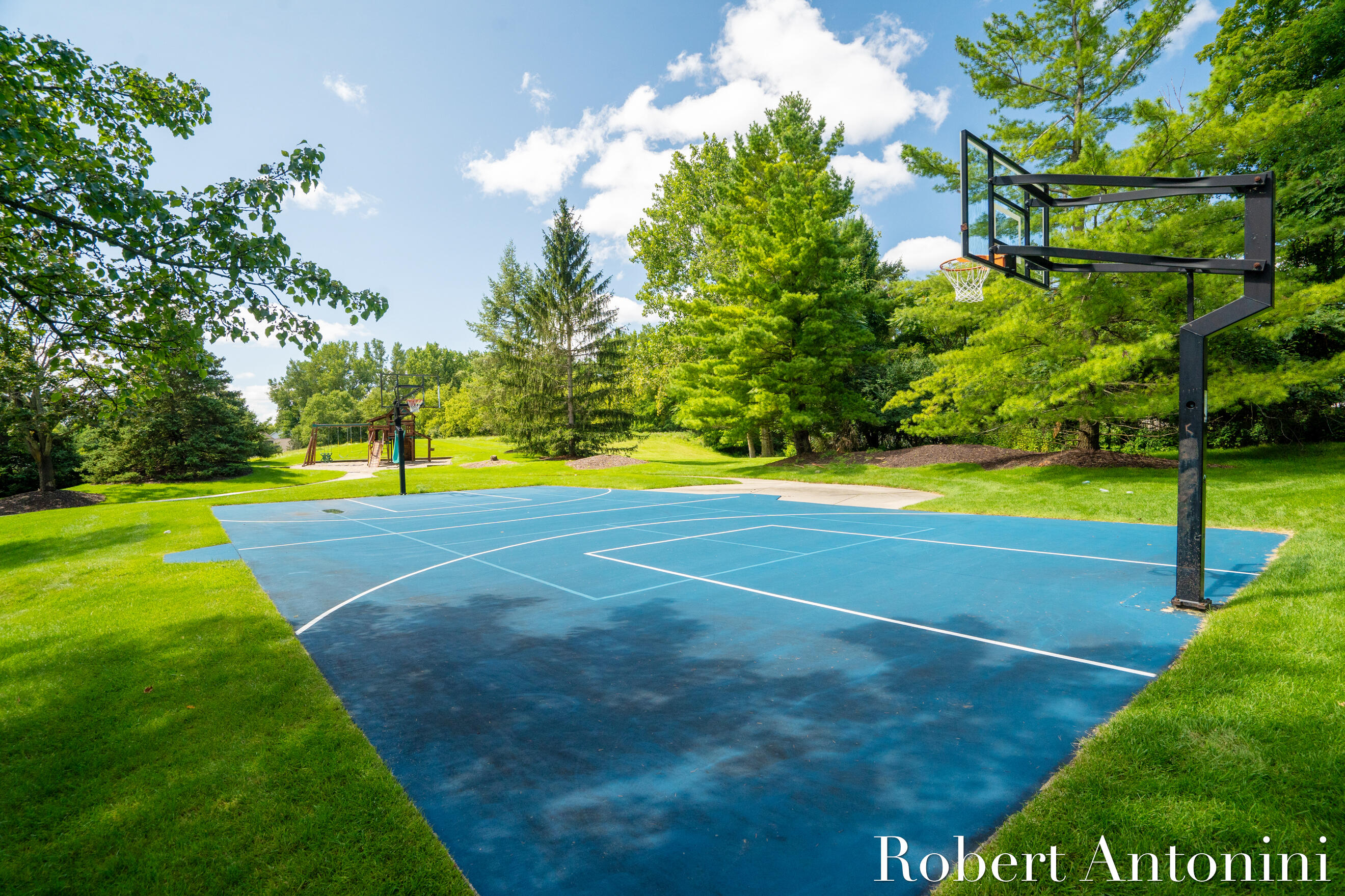 Grand Rapids, Michigan, 49525, United States, 5 Bedrooms Bedrooms, ,4 BathroomsBathrooms,Residential,For Sale,1837852