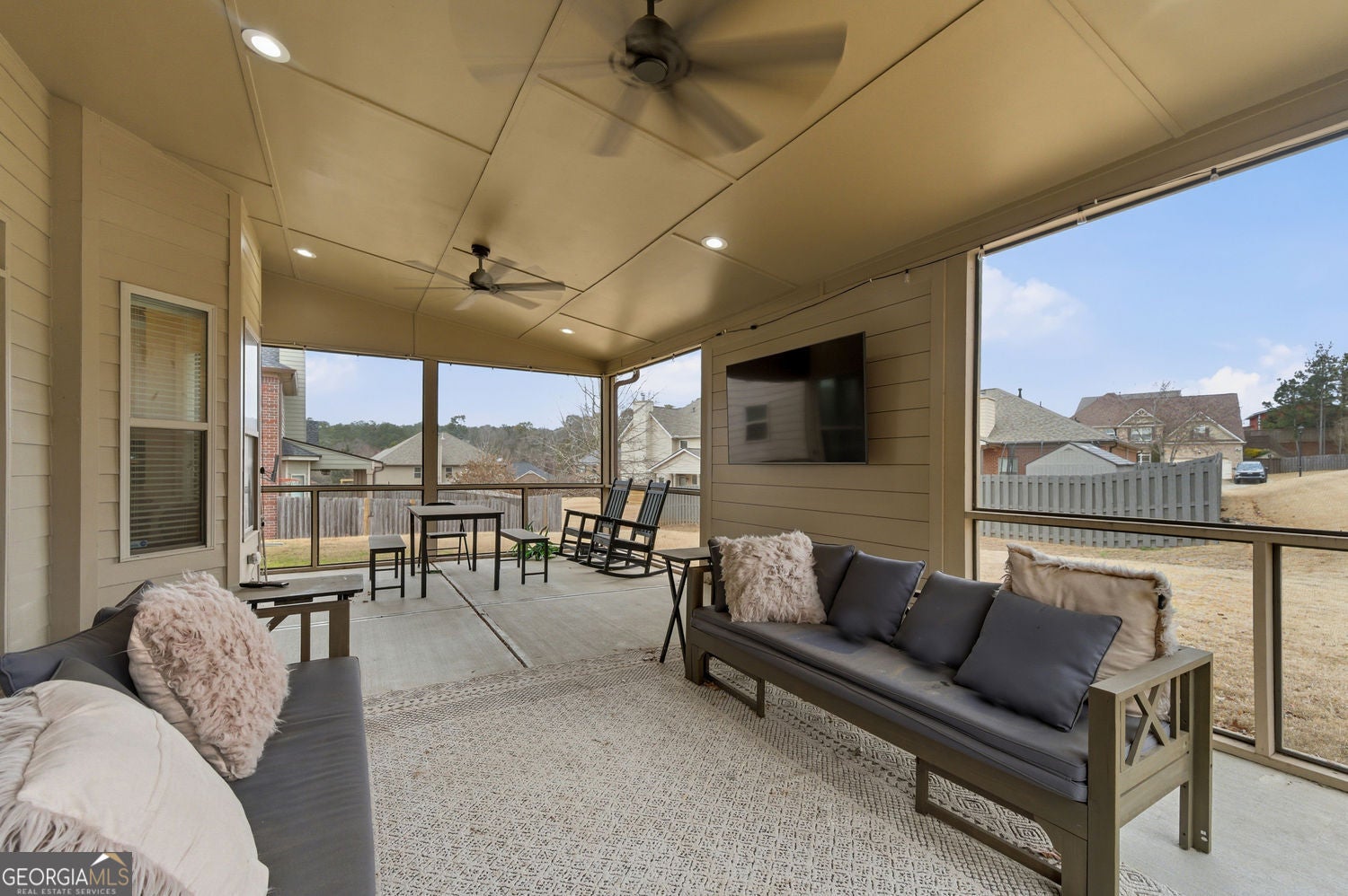 Flowery Branch, Georgia, 30542, United States, 4 Bedrooms Bedrooms, ,3 BathroomsBathrooms,Residential,For Sale,2015767