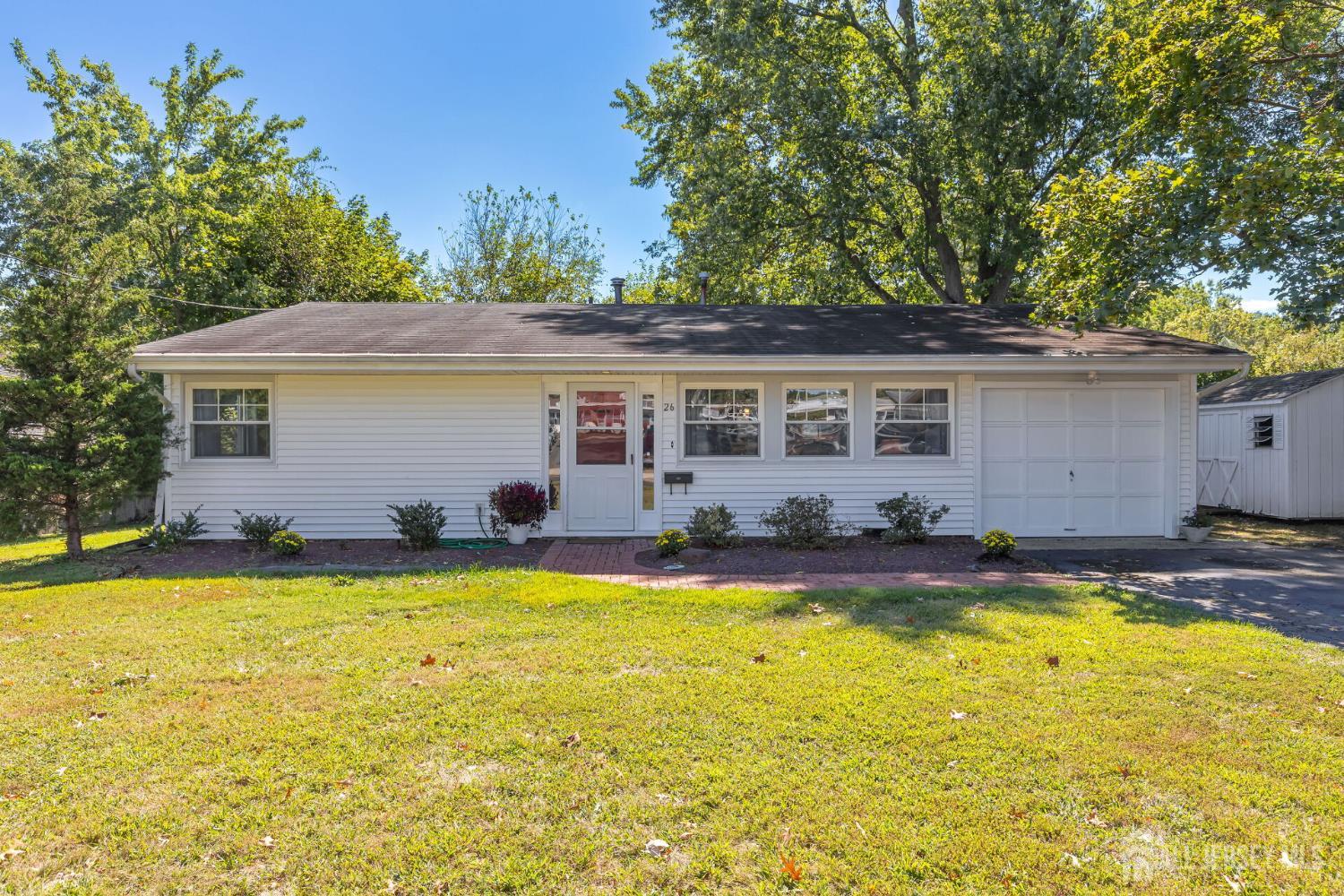 South Brunswick, New Jersey, 08824, United States, 3 Bedrooms Bedrooms, ,2 BathroomsBathrooms,Residential,For Sale,1941671