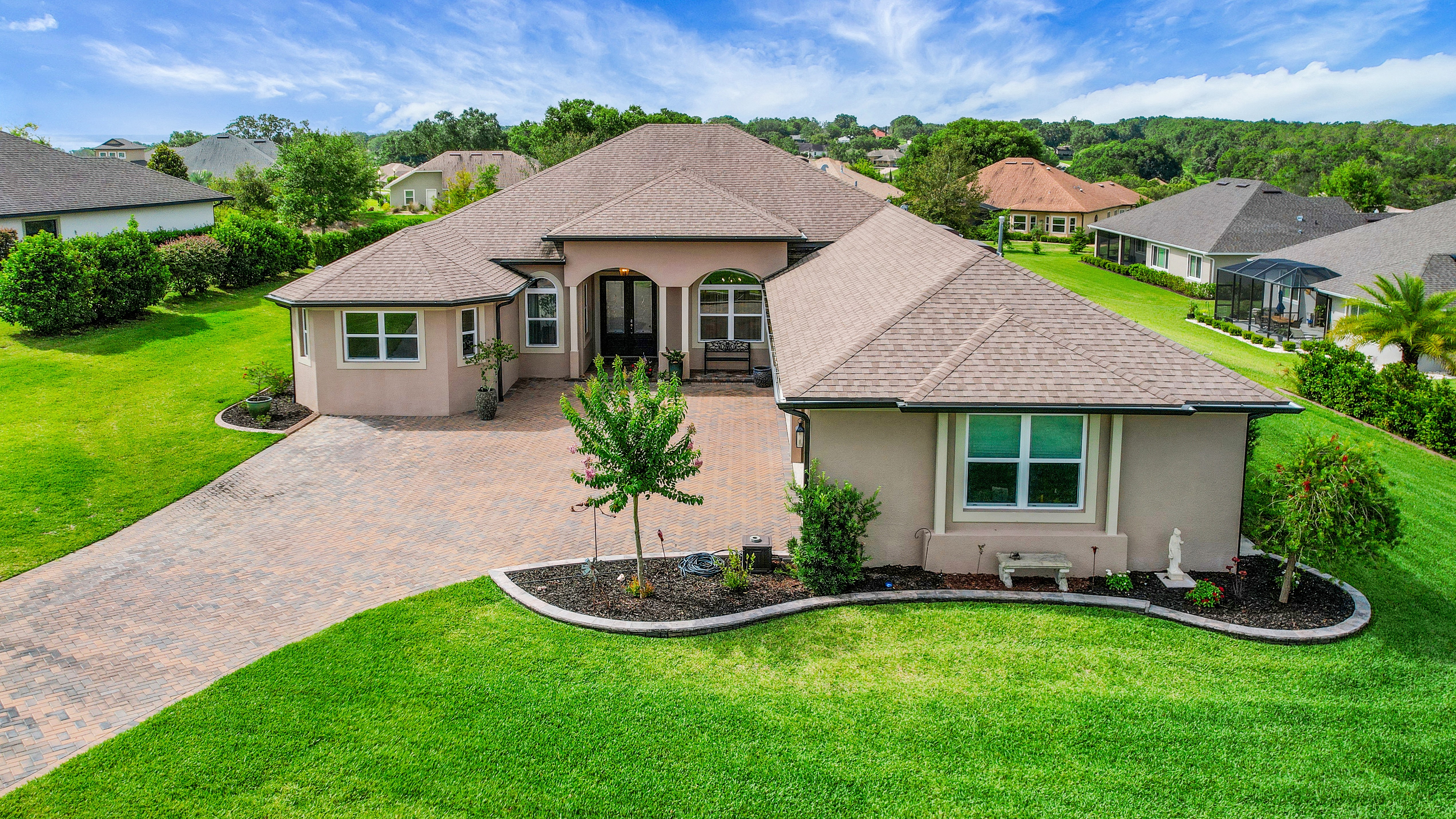 Lady Lake, Florida, 32159, United States, 4 Bedrooms Bedrooms, ,3 BathroomsBathrooms,Residential,For Sale,1945025
