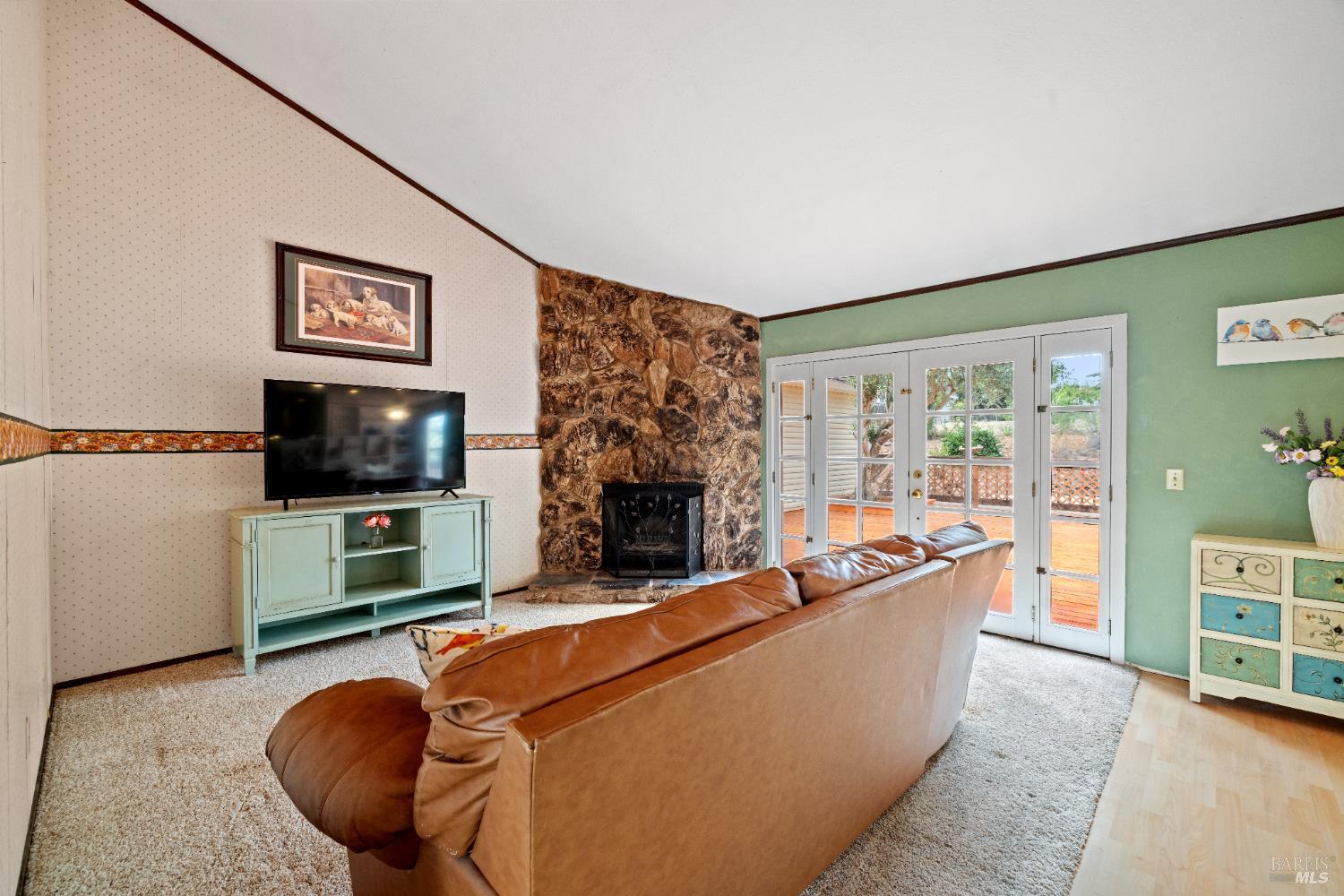 Petaluma, California, 94952, United States, 4 Bedrooms Bedrooms, ,2 BathroomsBathrooms,Residential,For Sale,1974511