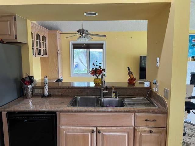 Hobe Sound, Florida, 33455, United States, 3 Bedrooms Bedrooms, ,2 BathroomsBathrooms,Residential,For Sale,1995149