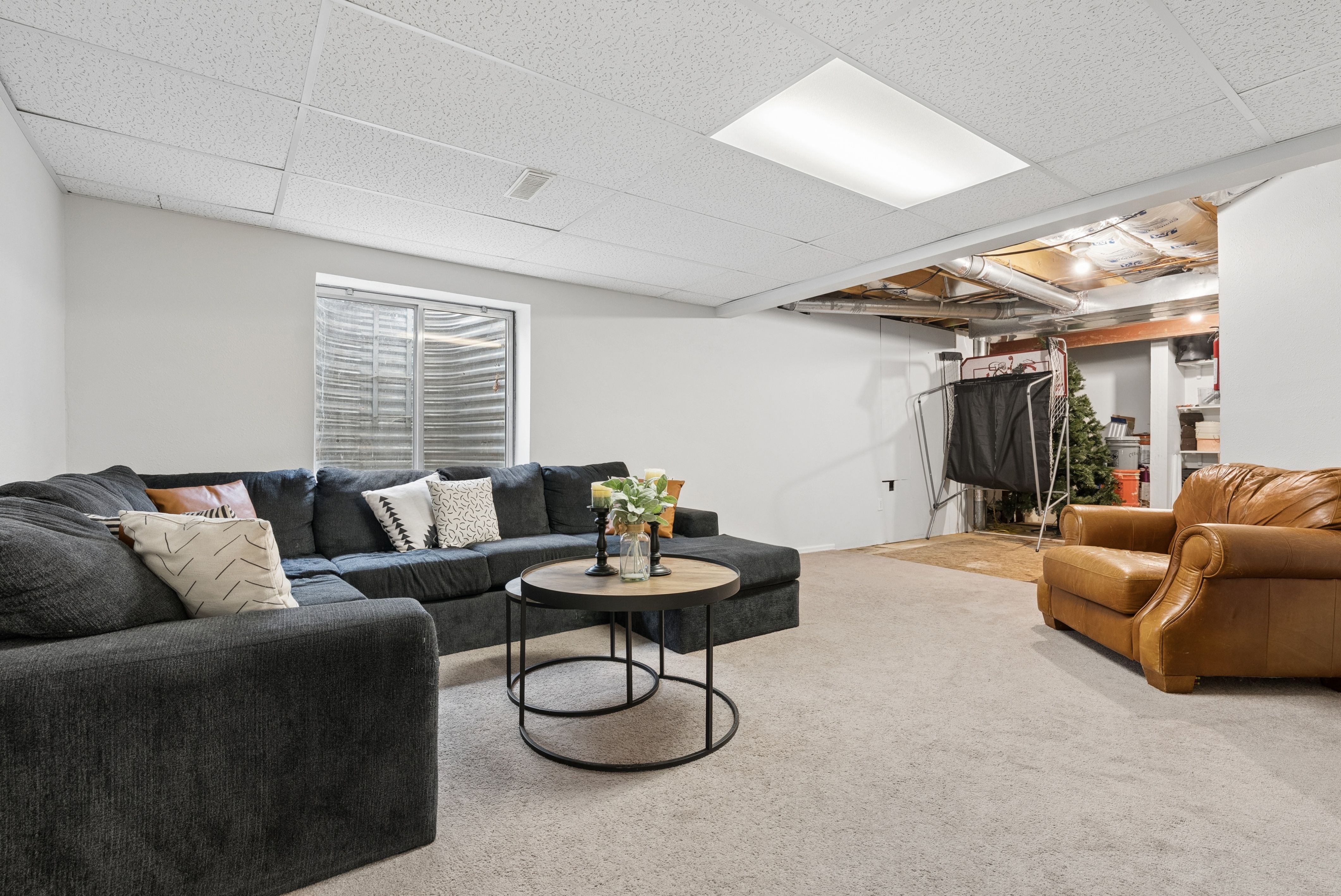  Tucked in a Quiet Cul-De-Sac in the Desirable Deza Estates - 物件實景